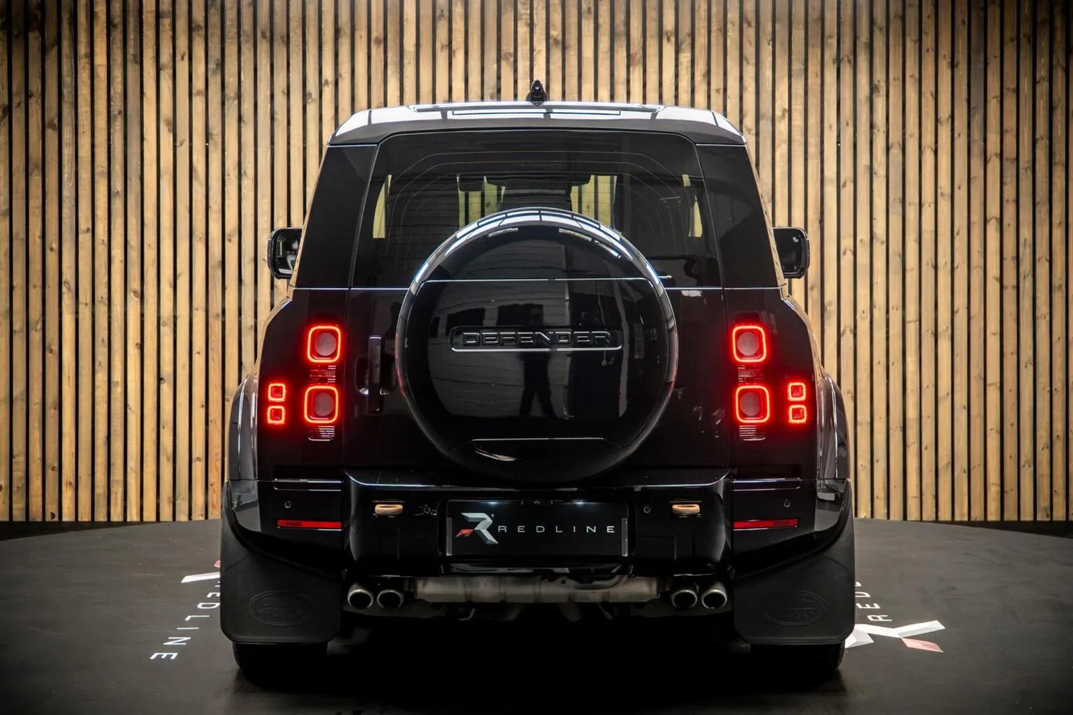 2022 Land Rover Defender 90 V8, 6/30