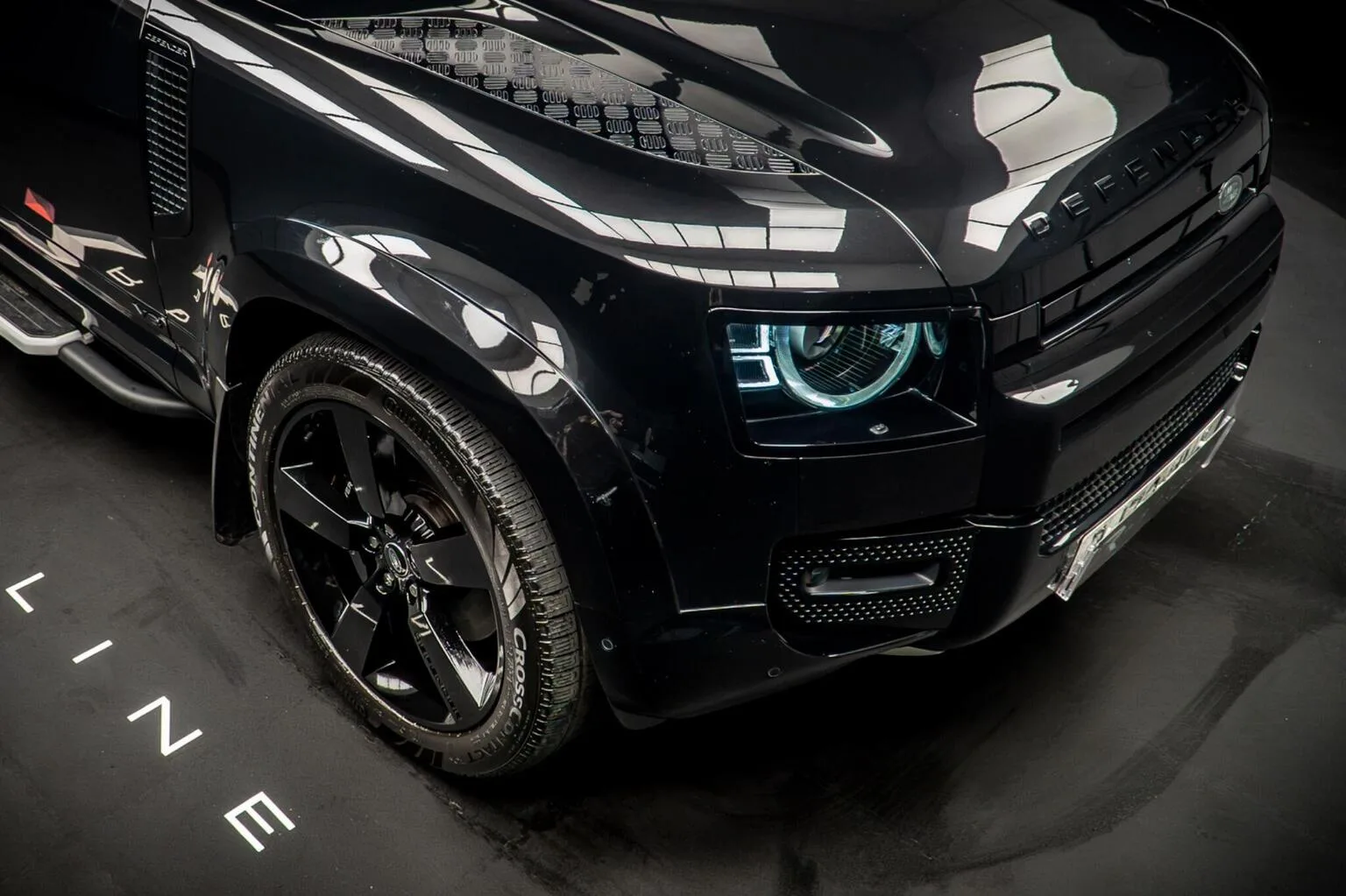 2022 Land Rover Defender 90 V8, 10/30