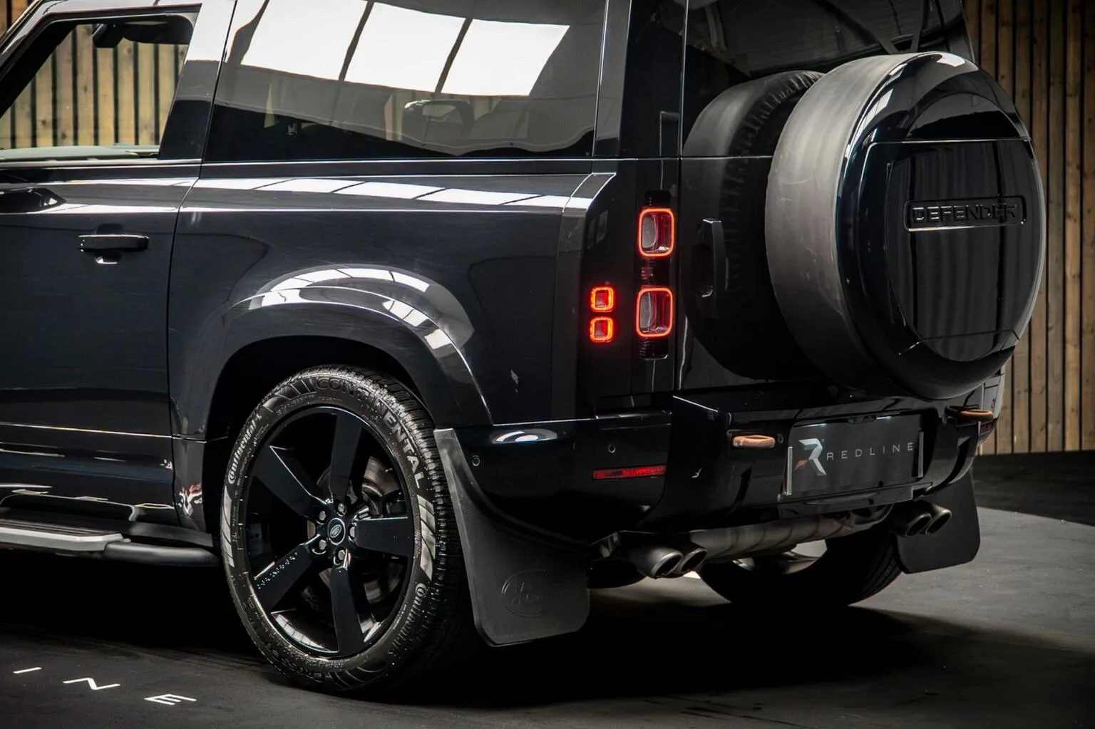 2022 Land Rover Defender 90 V8, 17/30