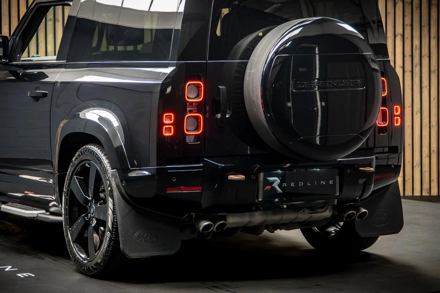 2022 Land Rover Defender 90 V8, 19/30