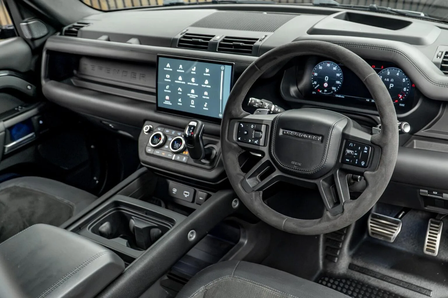 2022 Land Rover Defender 90 V8, 23/30