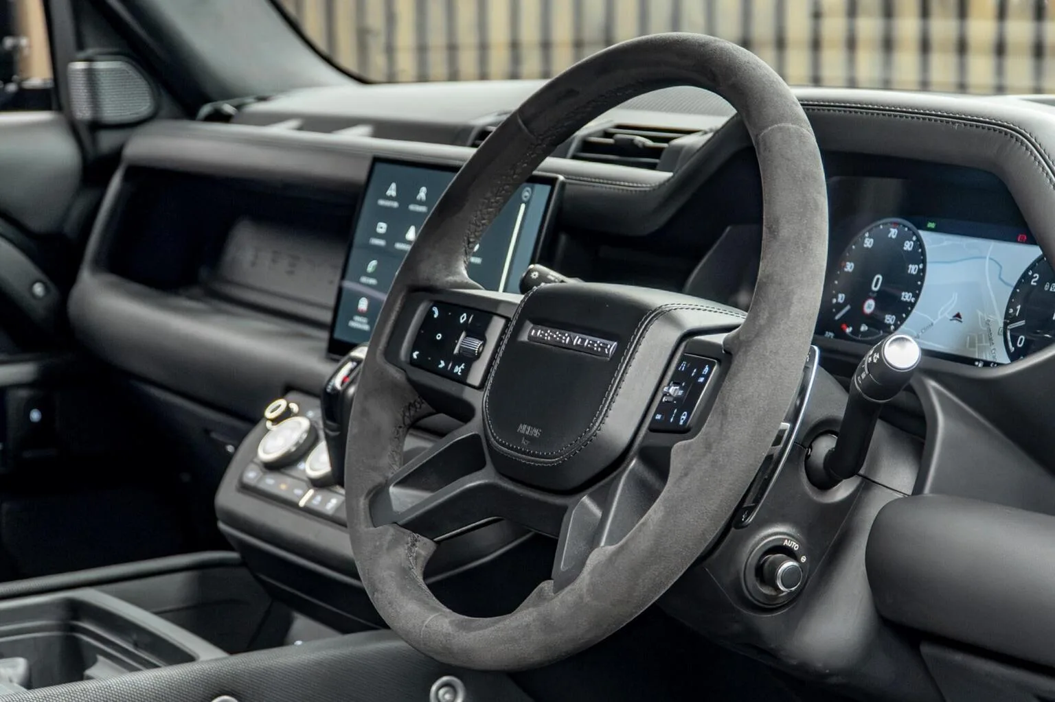2022 Land Rover Defender 90 V8, 28/30