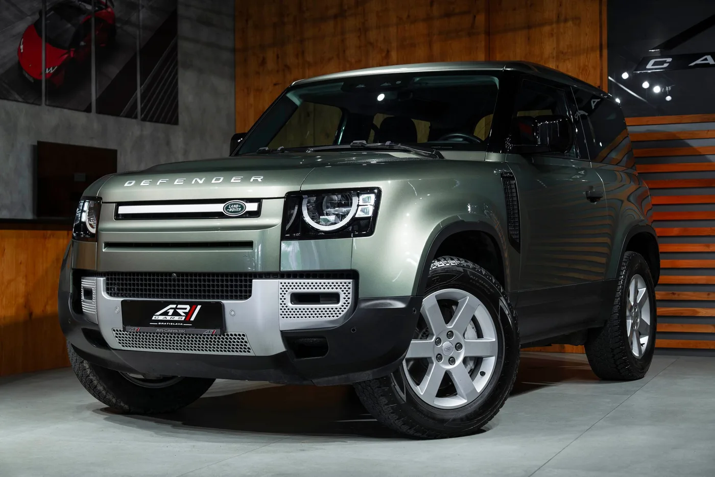 2022 Land Rover Defender offered by a specialist dealer in Bratislava, Slovakia, photo 2 of 19
