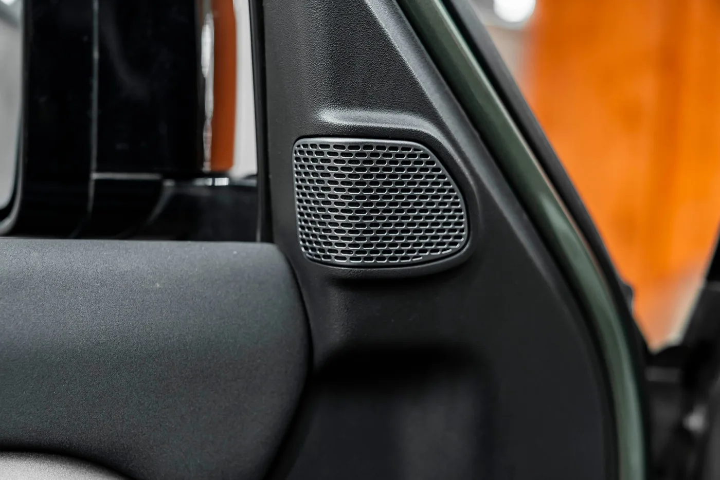 2022 Land Rover Defender offered by a specialist dealer in Bratislava, Slovakia, photo 14 of 19