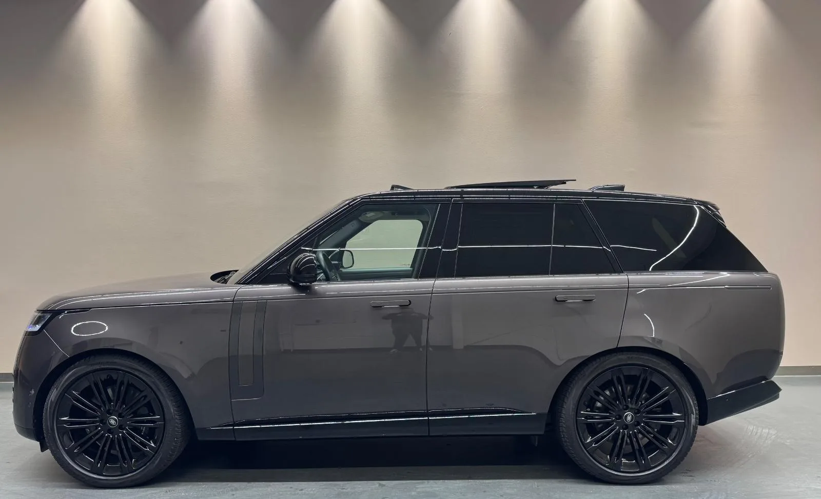 2022 Land Rover Range Rover First Edition, 2/23