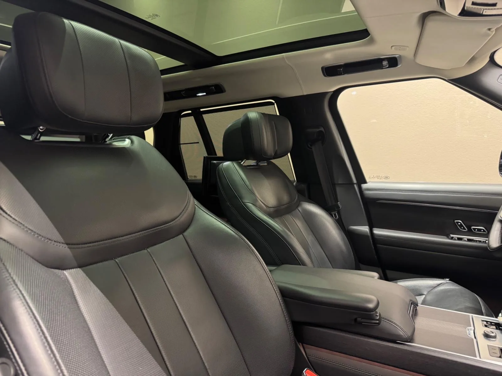 2022 Land Rover Range Rover First Edition, 16/23