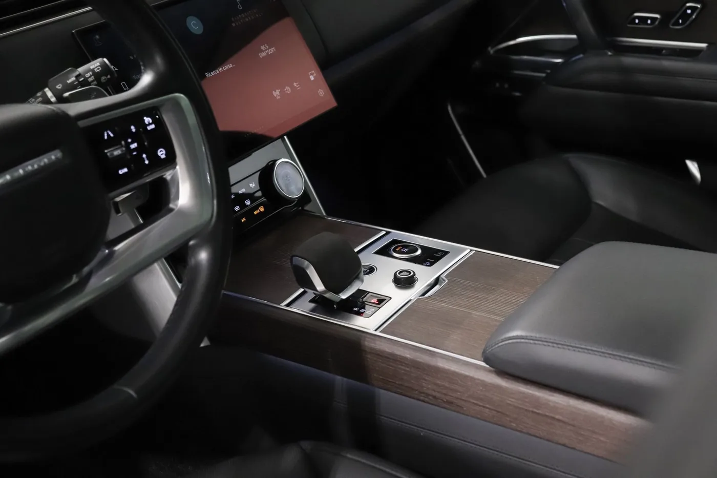 2022 Land Rover Range Rover Autobiography, long angeboten von einem Supersportwagenhändler in Zibido San Giacomo, Italien, Foto 10 von 24