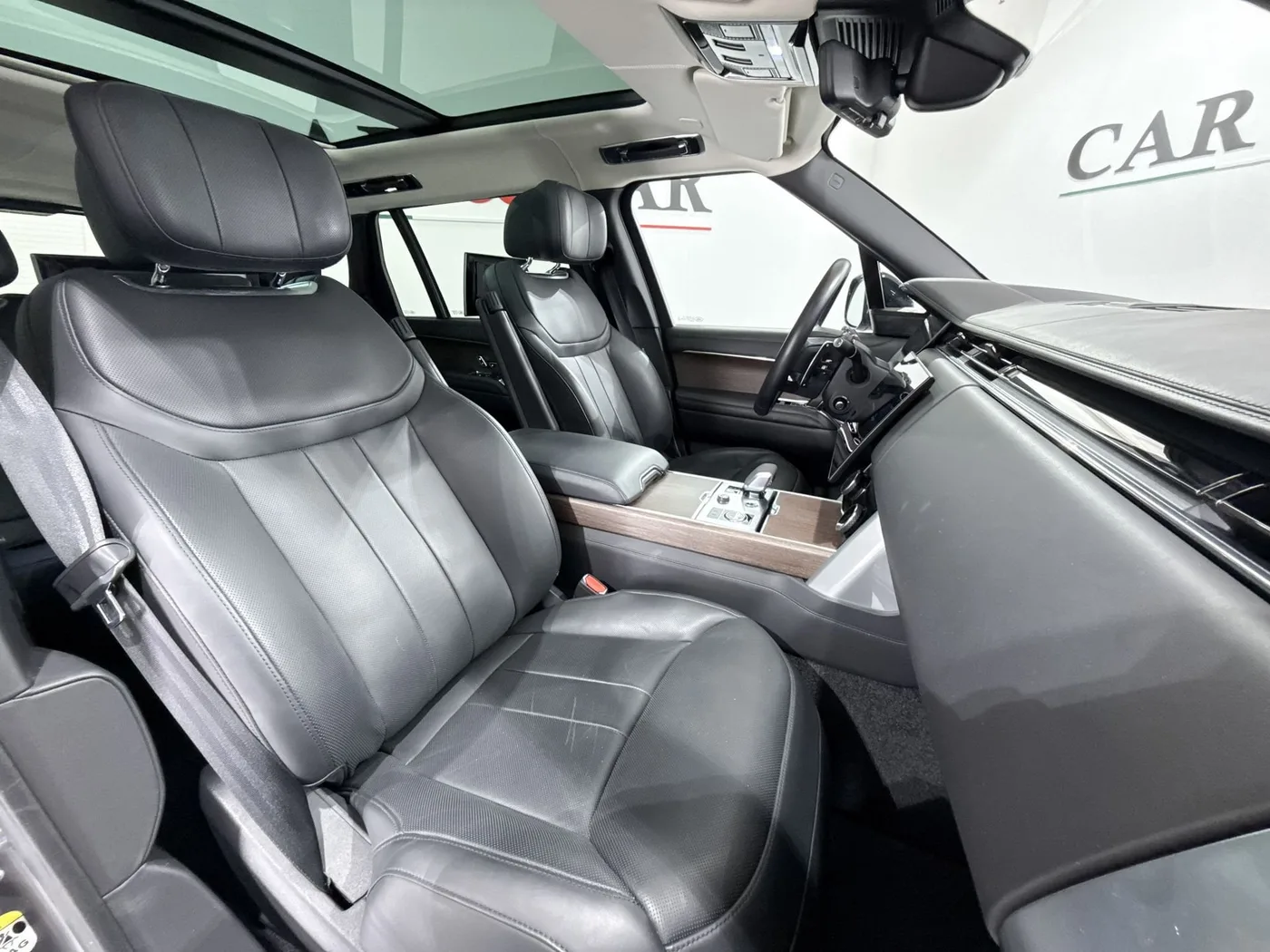 2022 Land Rover Range Rover Autobiography, long angeboten von einem Supersportwagenhändler in Zibido San Giacomo, Italien, Foto 11 von 24