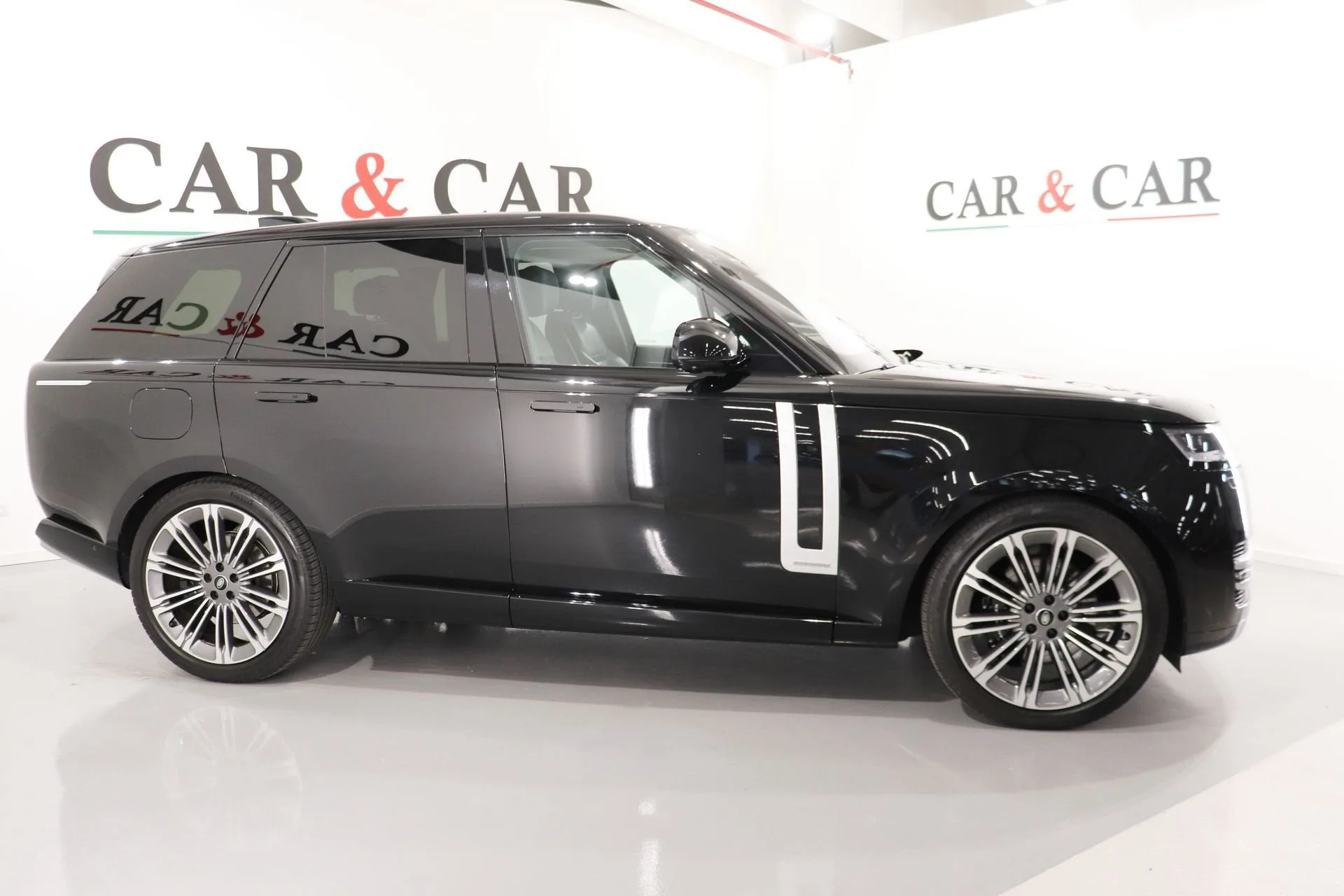 2022 Land Rover Range Rover, 5/13