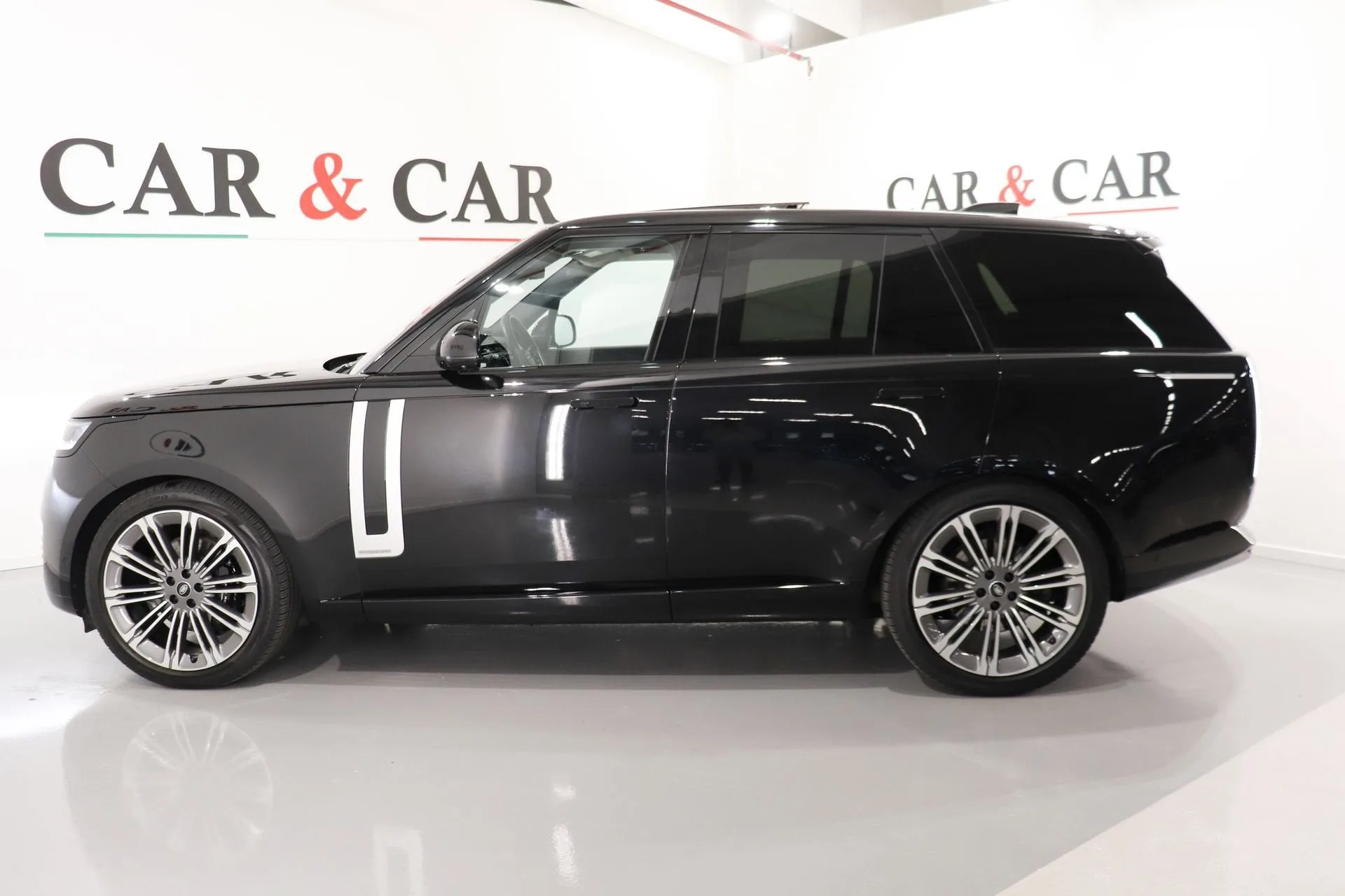 2022 Land Rover Range Rover, 6/13