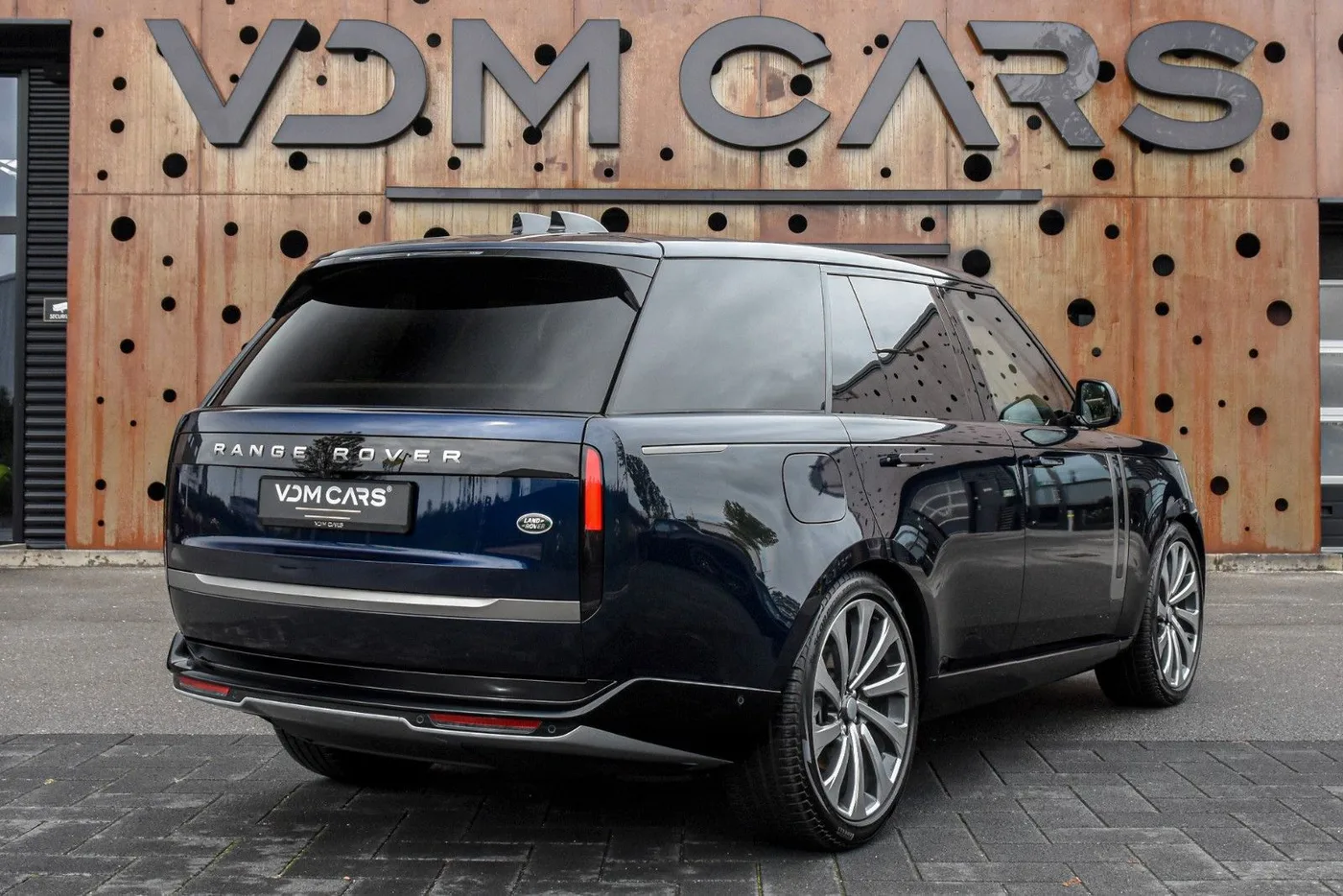 2022 Land Rover Range Rover D300, HSE offered by a supercar dealer in Gronau, Germany, photo 4 of 25
