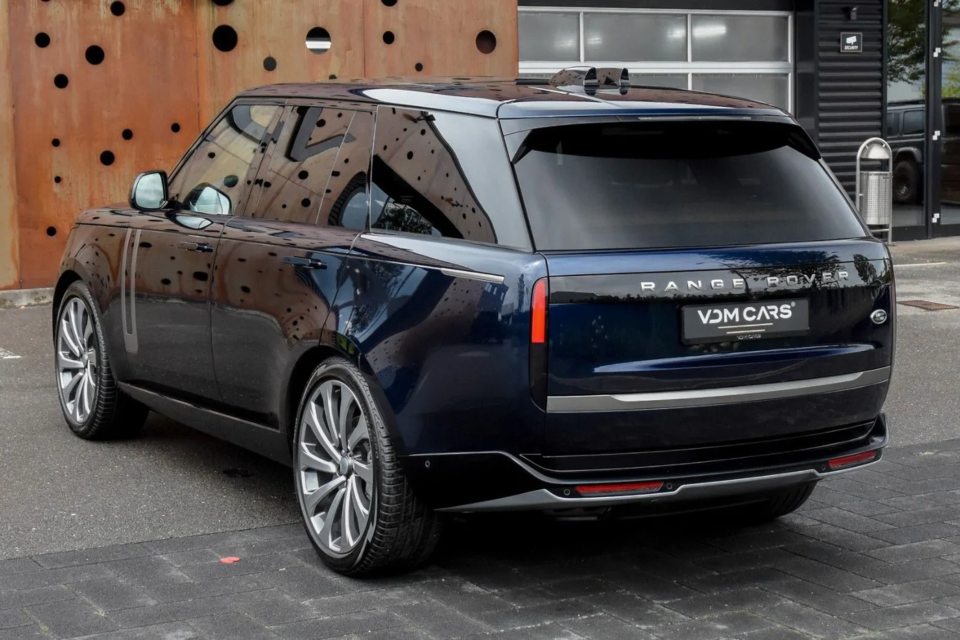 2022 Land Rover Range Rover D300, HSE offered by a supercar dealer in Gronau, Germany, photo 6 of 25