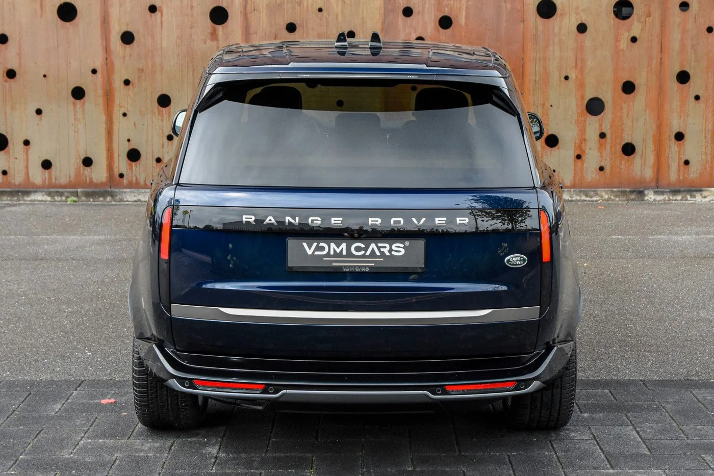 2022 Land Rover Range Rover D300, HSE offered by a supercar dealer in Gronau, Germany, photo 9 of 25
