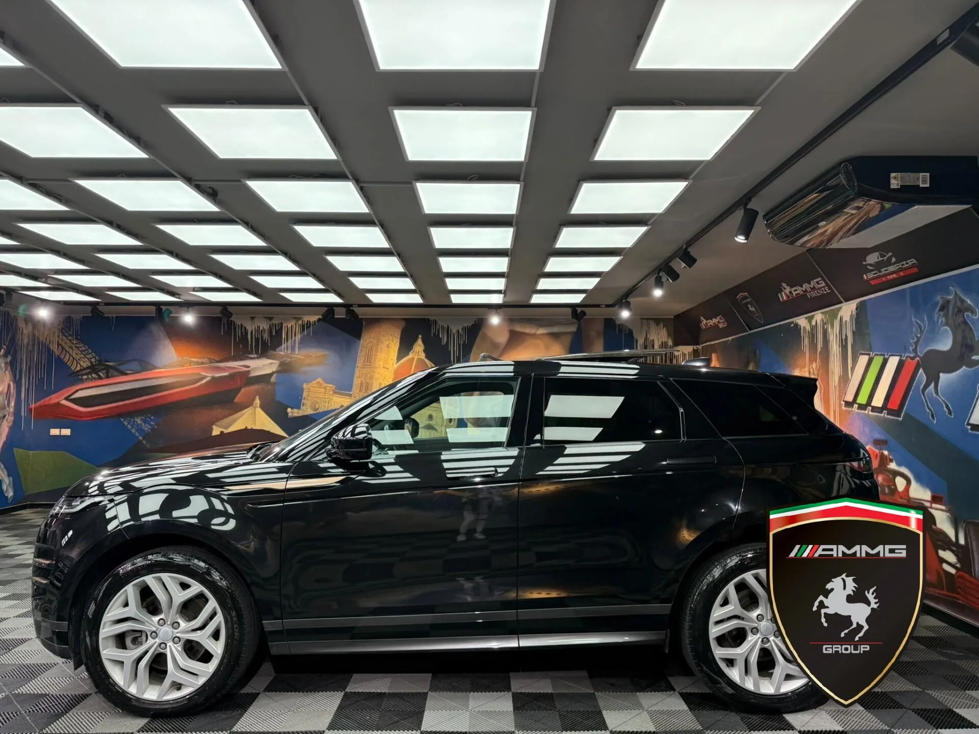 2022 Land Rover Range Rover Evoque R-Dynamic, 4/15