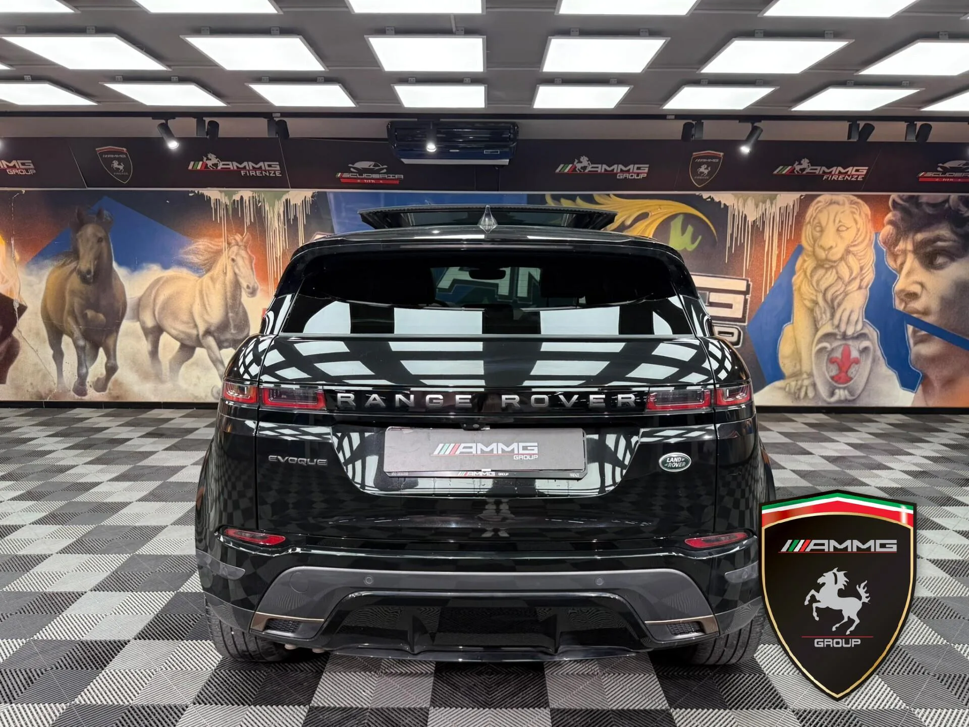 2022 Land Rover Range Rover Evoque R-Dynamic, 6/15