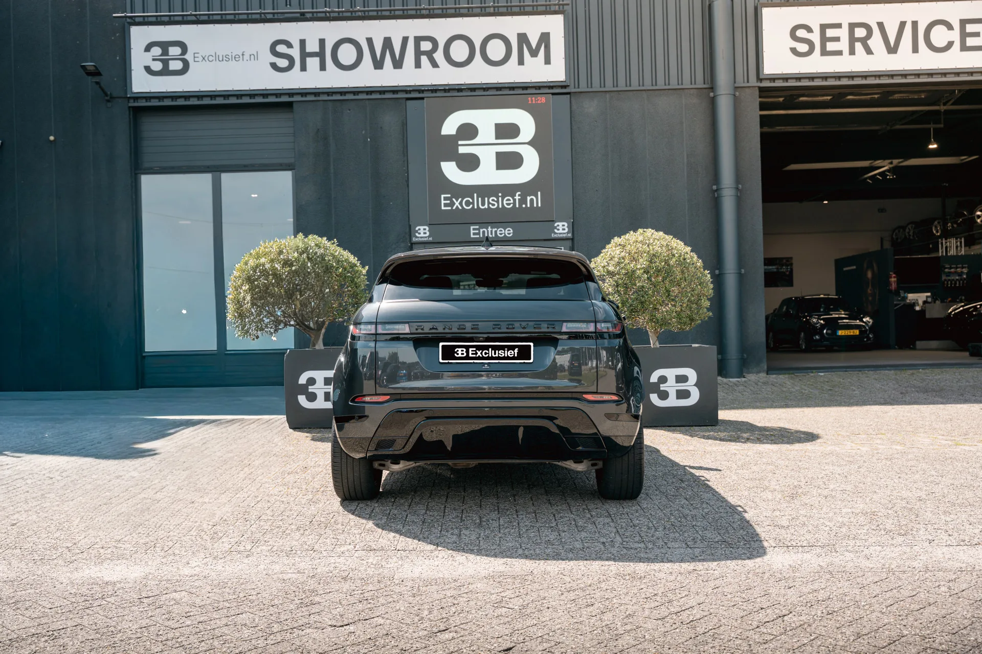 2022 Land Rover Range Rover Evoque P300e R-Dynamic HSE, 4/30