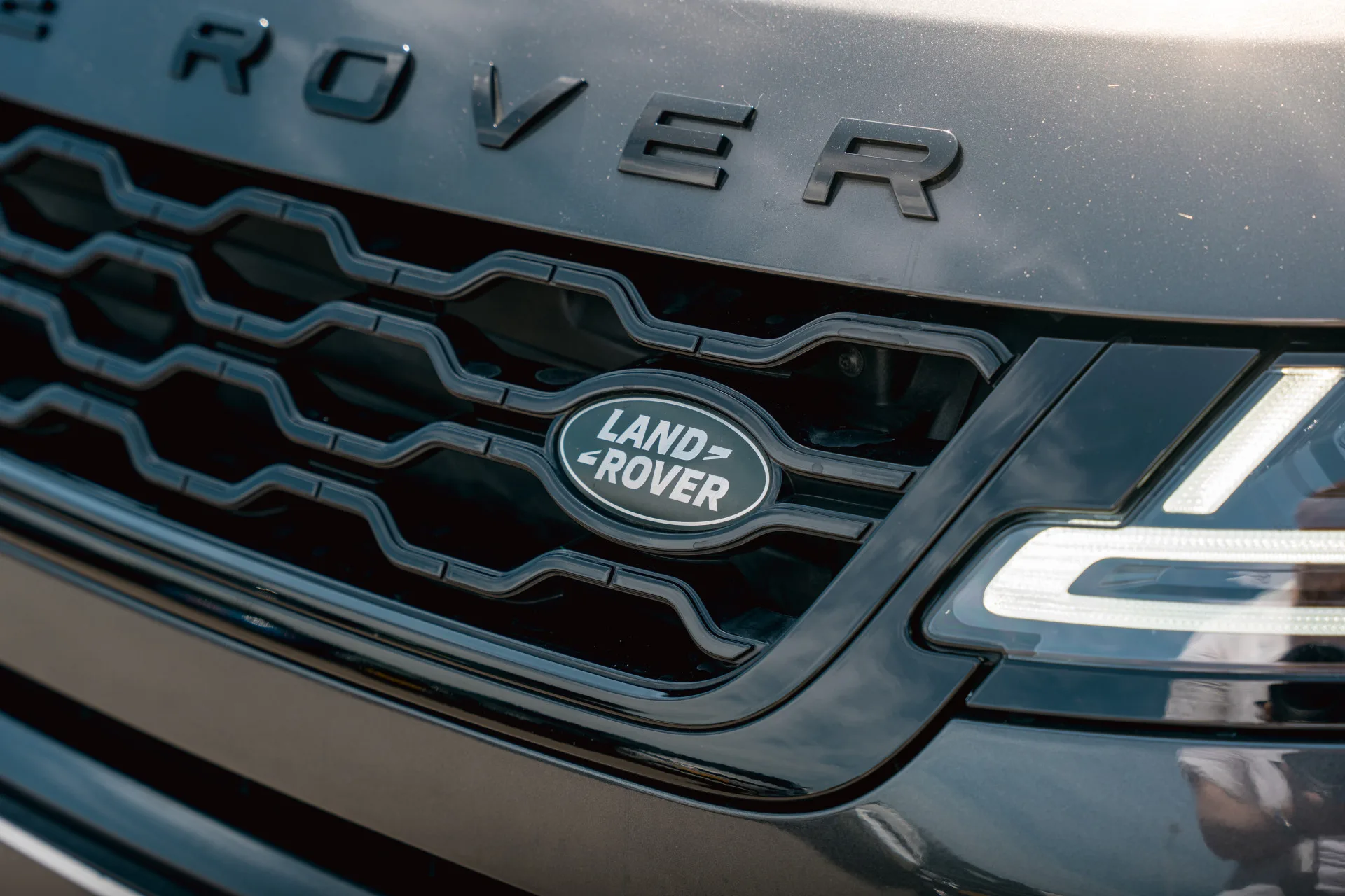 2022 Land Rover Range Rover Evoque P300e R-Dynamic HSE, 10/30
