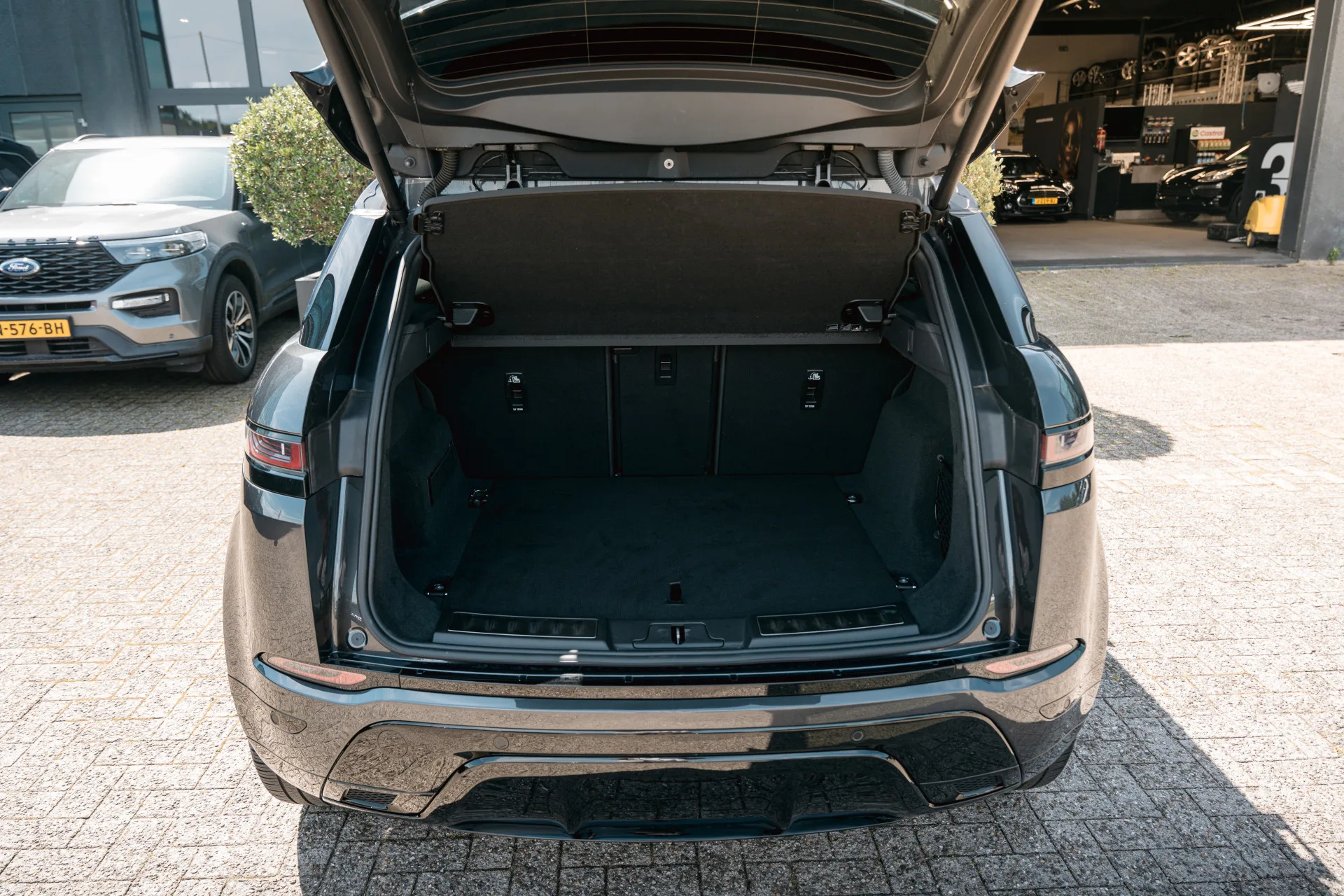 2022 Land Rover Range Rover Evoque P300e R-Dynamic HSE, 29/30