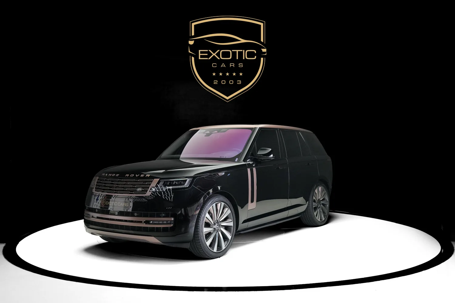 2022 Land Rover Range Rover HSE P530 offered by a specialist dealer in Dubai, United Arab Emirates, main photo