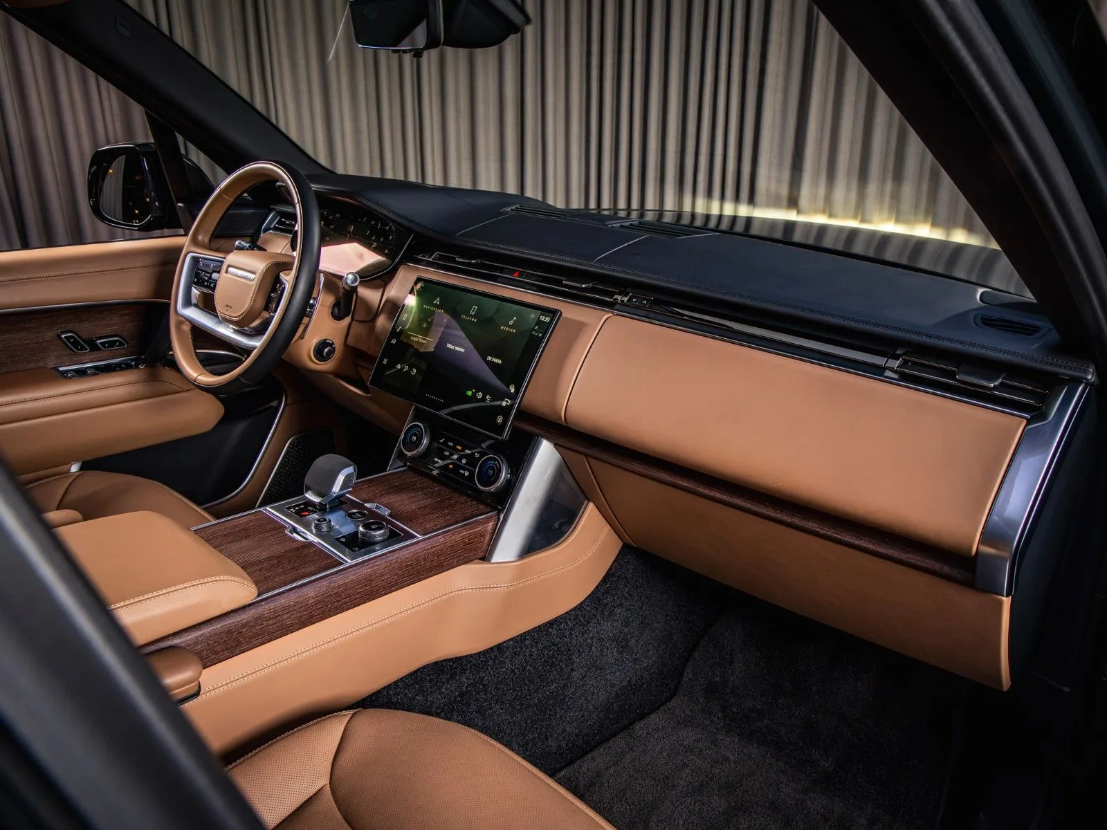 2022 Land Rover Range Rover, 17/24