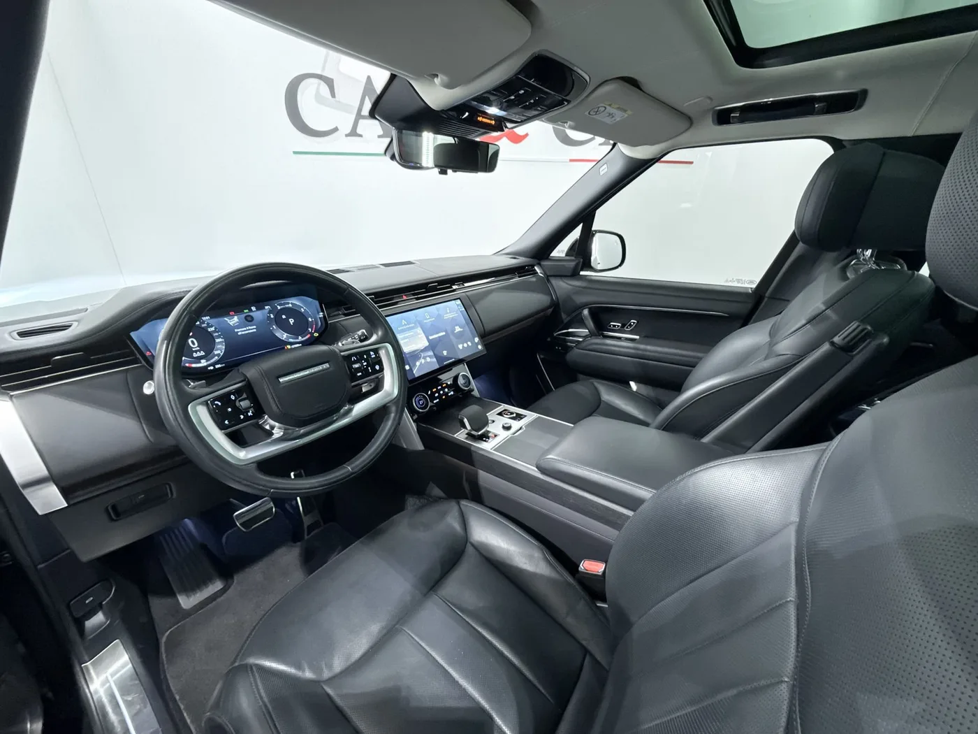 2022 Land Rover Range Rover P530 angeboten von einem Supersportwagenhändler in Zibido San Giacomo, Italien, Foto 17 von 25