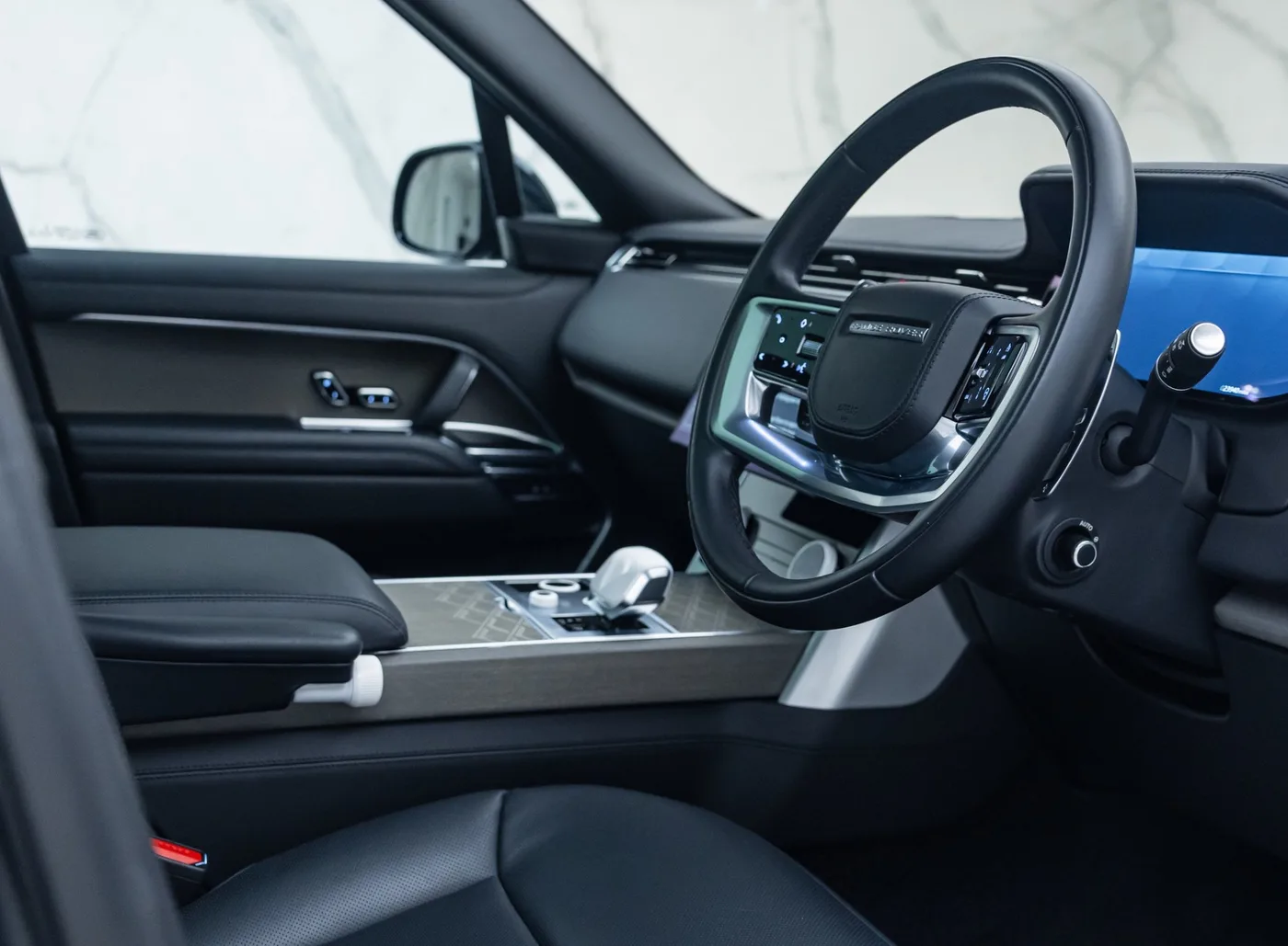 2022 Land Rover Range Rover SV P530 angeboten von einem Fachhändler in Banstead, Vereinigtes Königreich, Foto 14 von 15