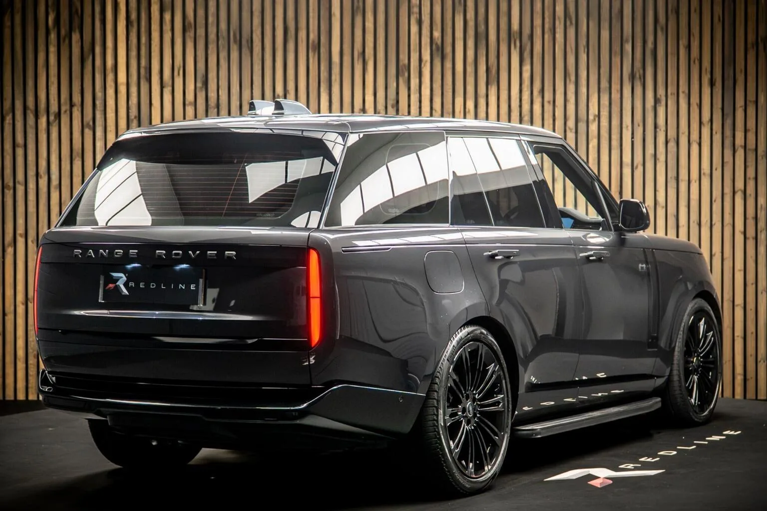 2022 Land Rover Range Rover D300 HSE, 4/30