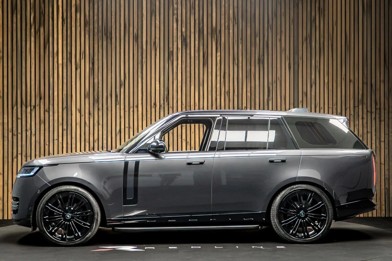 2022 Land Rover Range Rover D300 HSE, 7/30