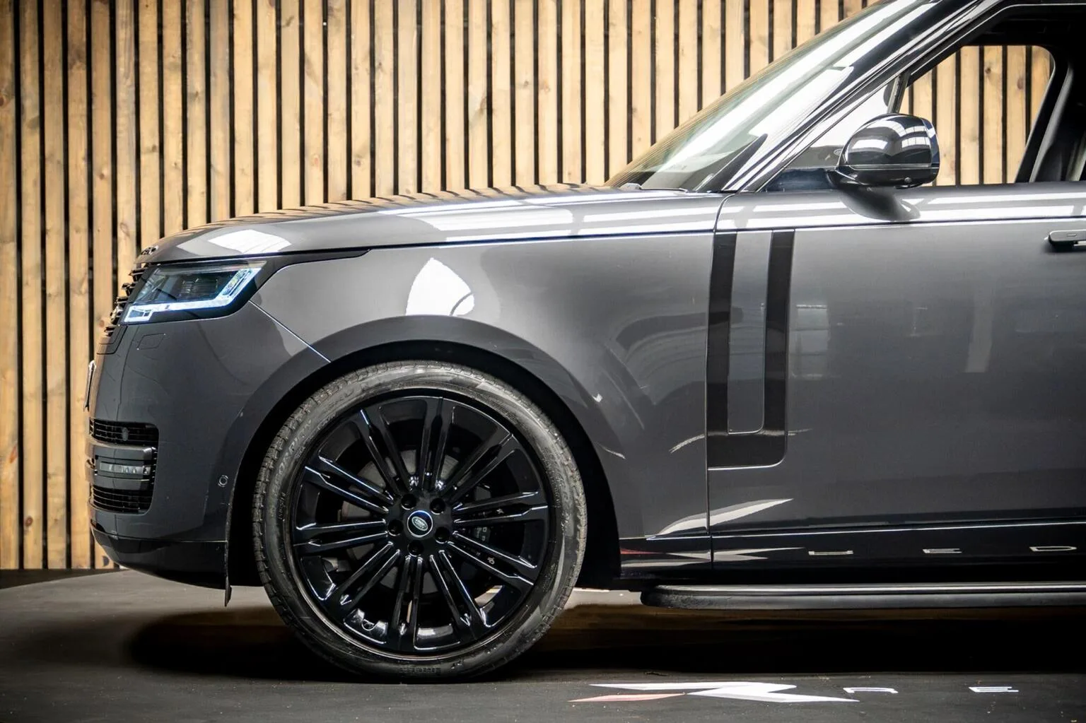 2022 Land Rover Range Rover D300 HSE, 8/30
