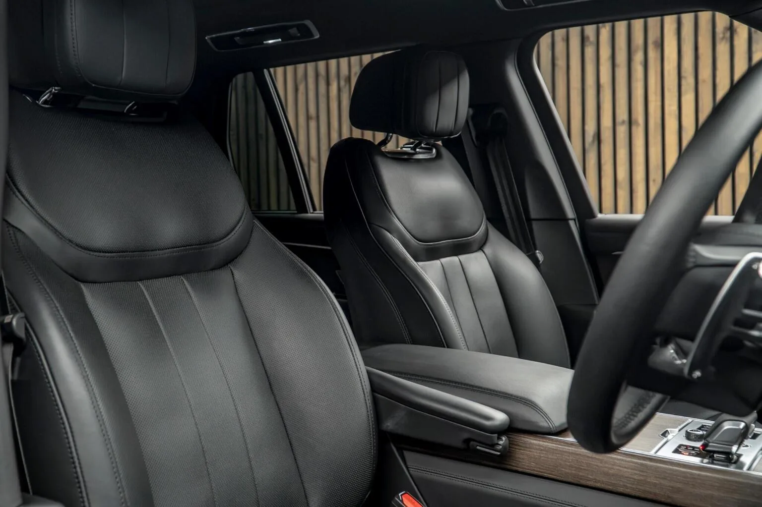 2022 Land Rover Range Rover P510e Autobiography, 2/30
