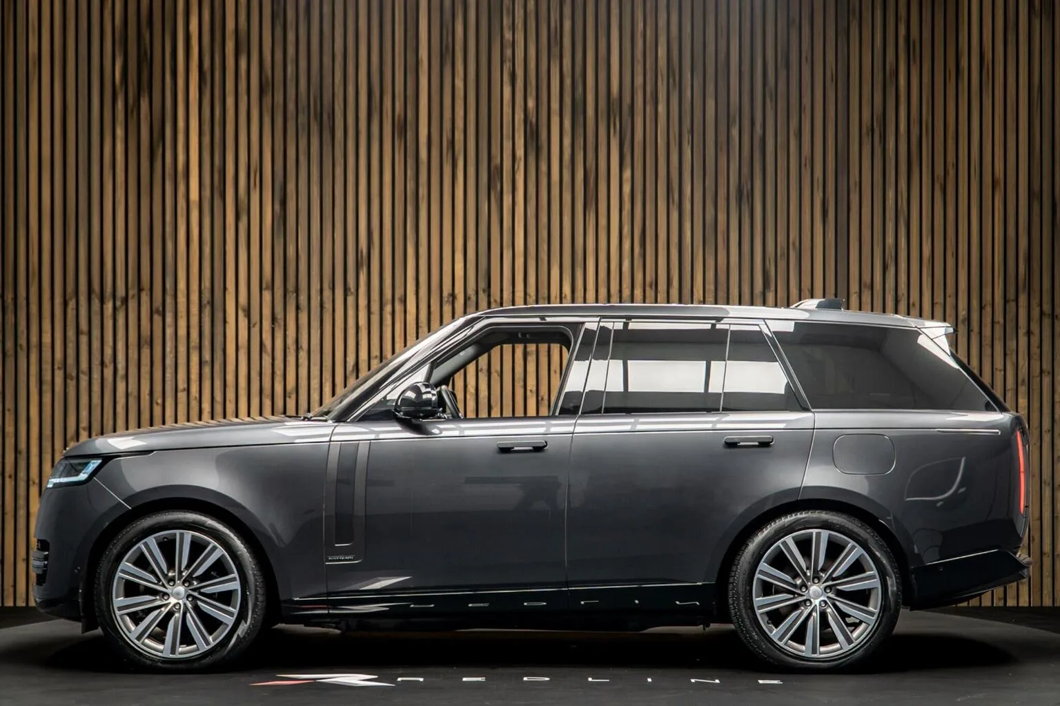 2022 Land Rover Range Rover P510e Autobiography, 7/30
