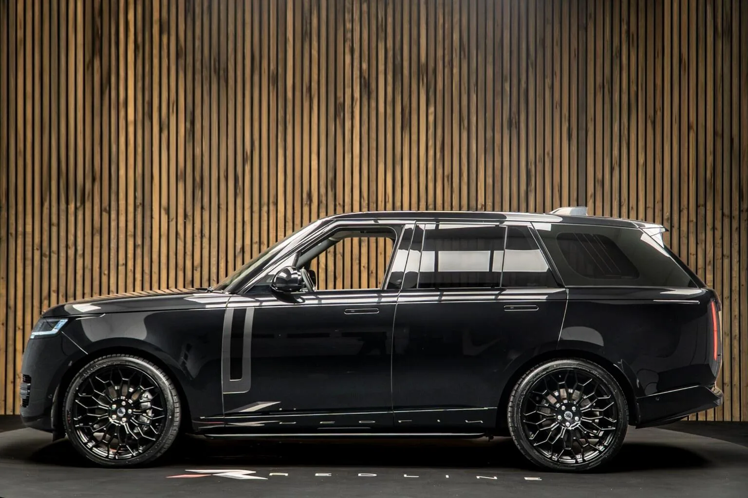 2022 Land Rover Range Rover D300 HSE, 7/30