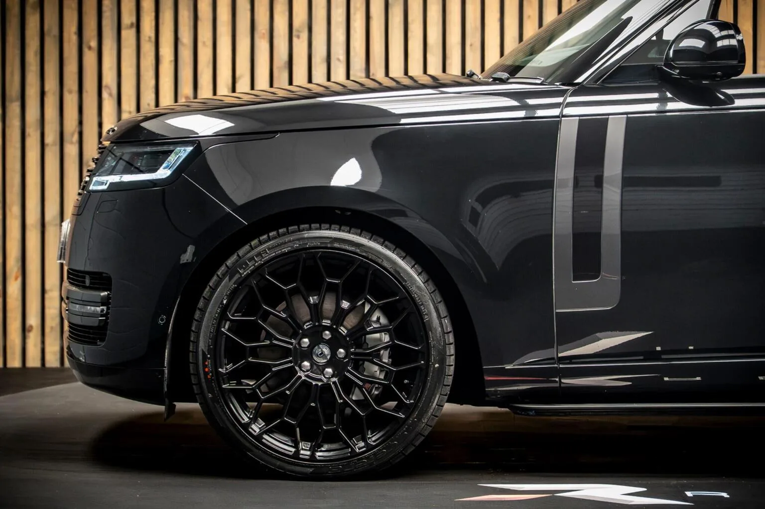 2022 Land Rover Range Rover D300 HSE, 8/30