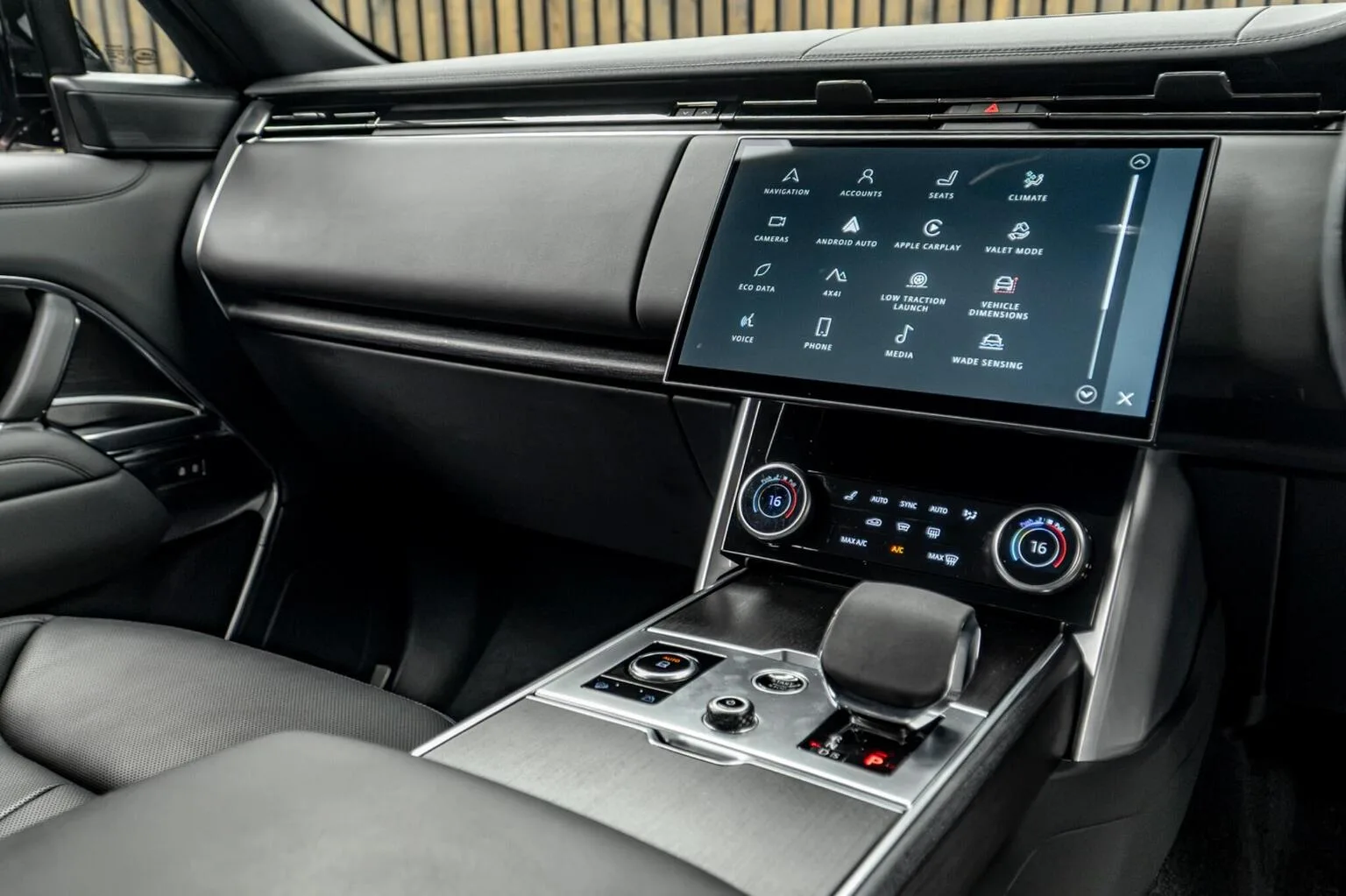 2022 Land Rover Range Rover D300 HSE, 23/30
