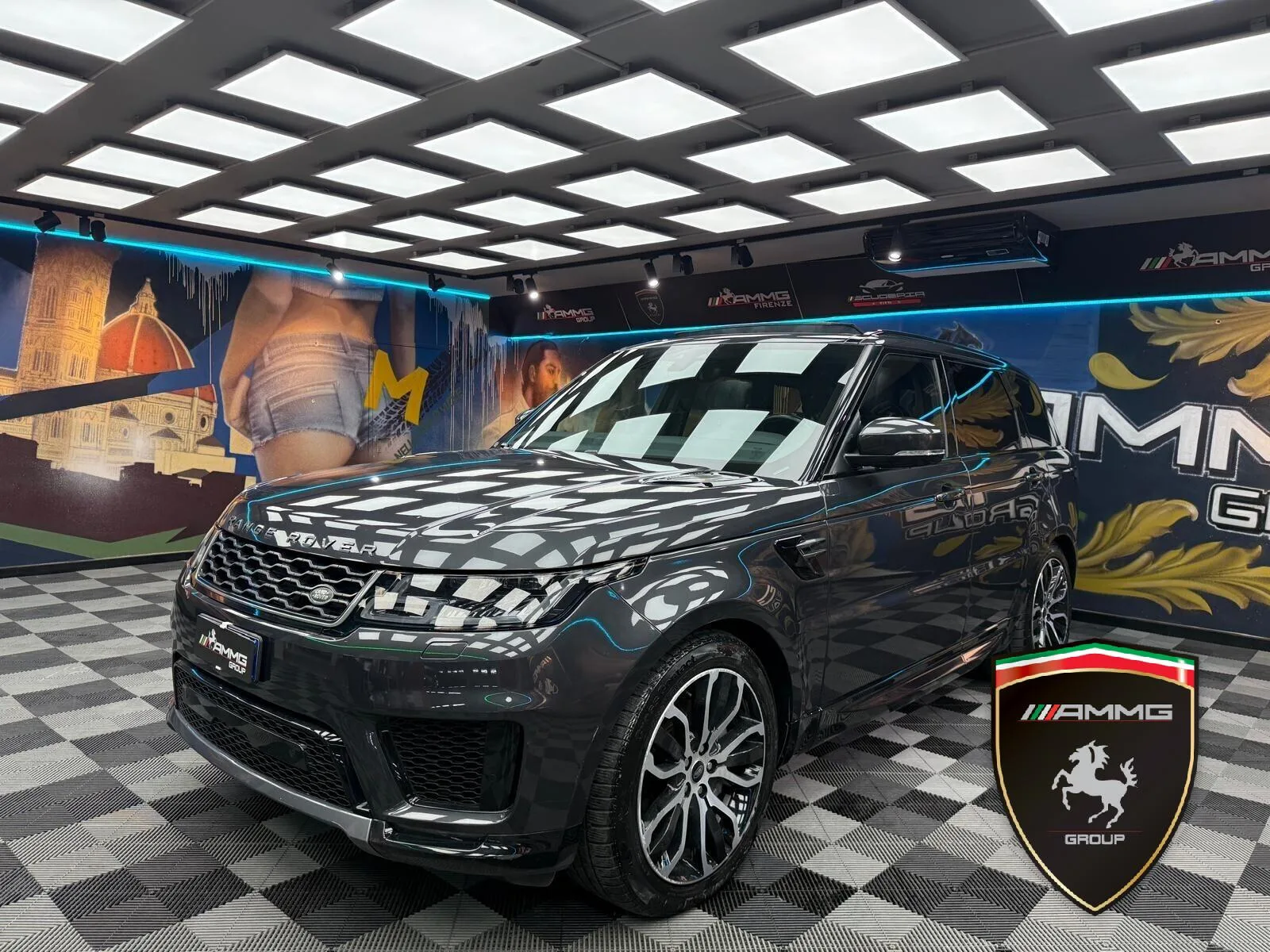 2022 Land Rover Range Rover Sport HSE Silver offered by a specialist dealer in Calenzano, Italy, main photo