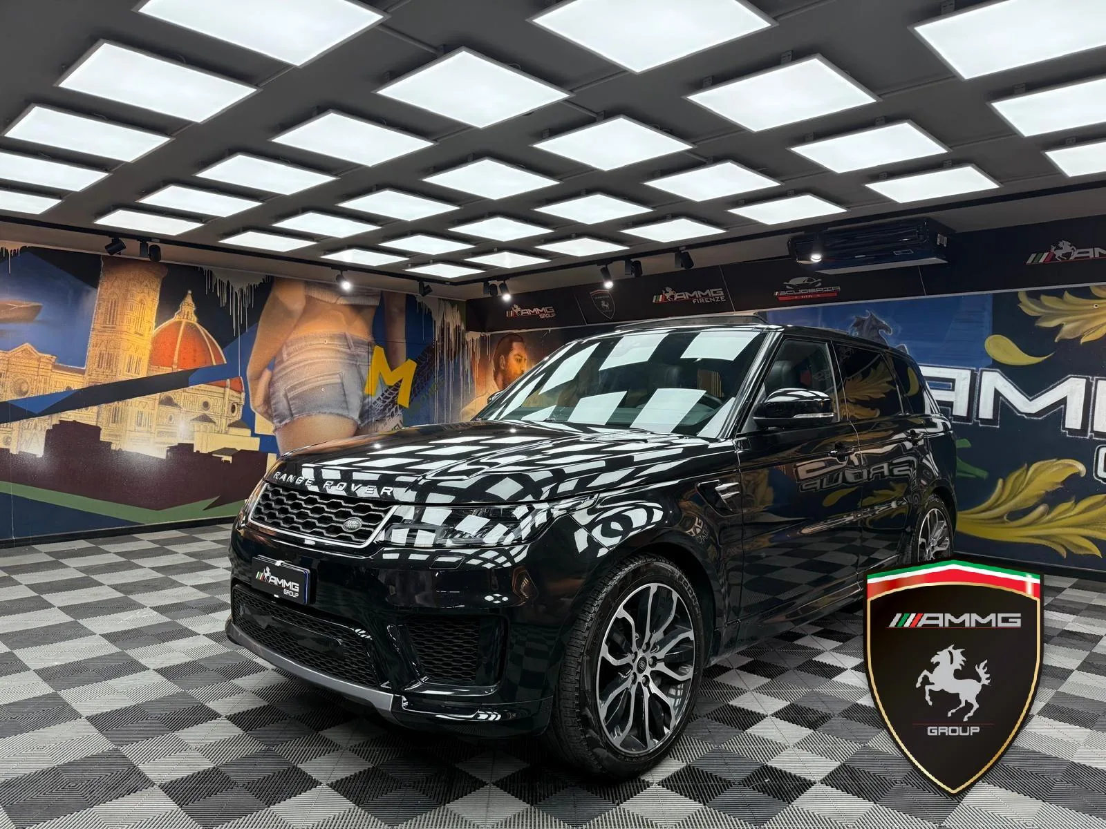 2022 Land Rover Range Rover Sport HSE Silver offered by a specialist dealer in Calenzano, Italy, main photo