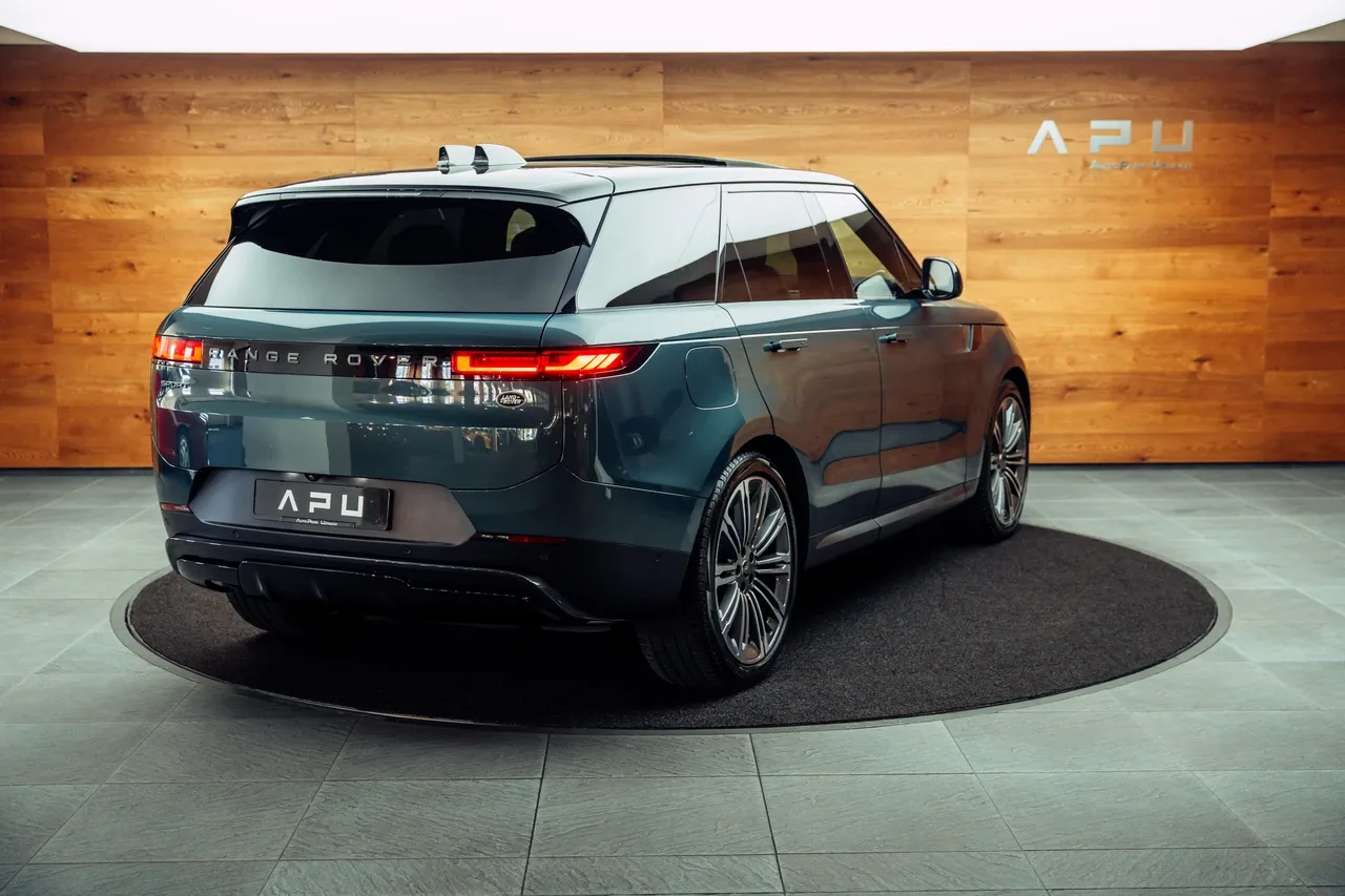 2022 Land Rover Range Rover Sport proposée par un concessionnaire spécialisé à Uznach, Suisse, photo principale
