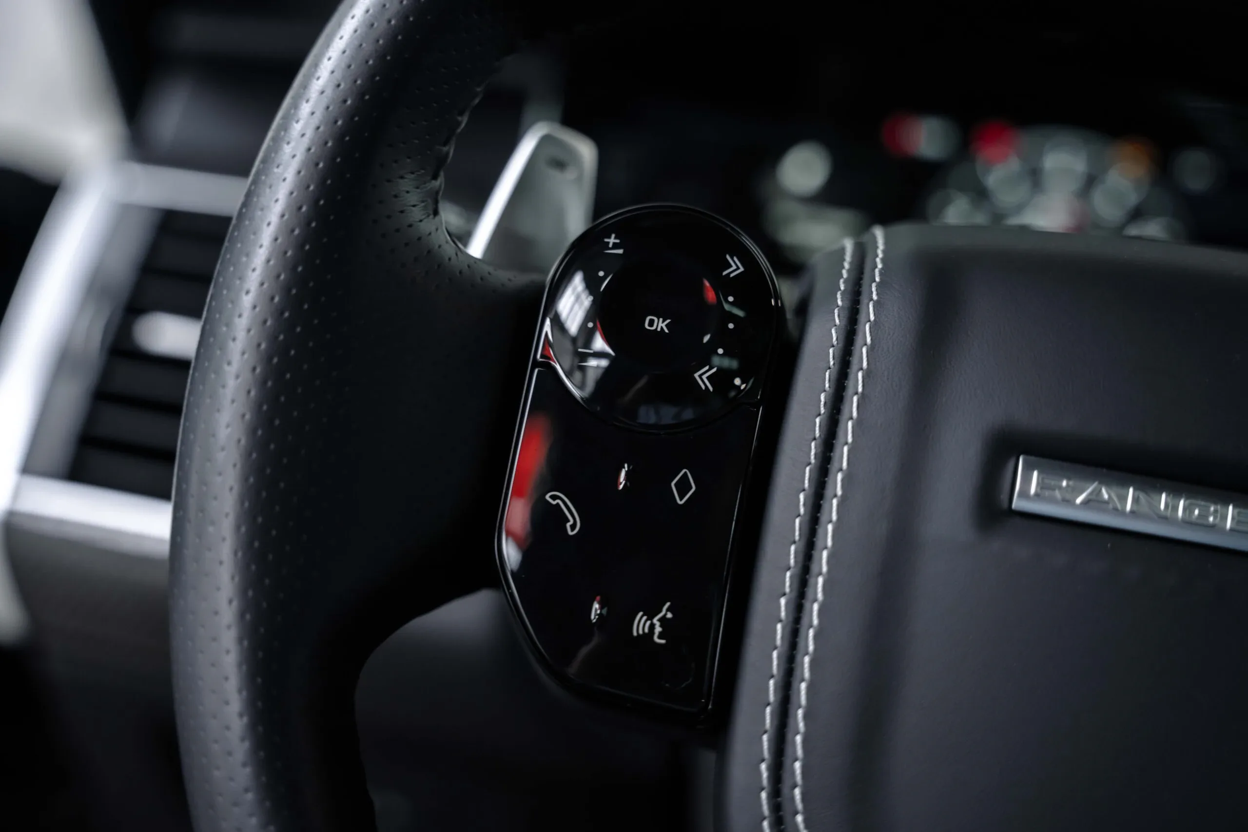 2022 Land Rover Range Rover Sport SVR Carbon Edition, 27/30