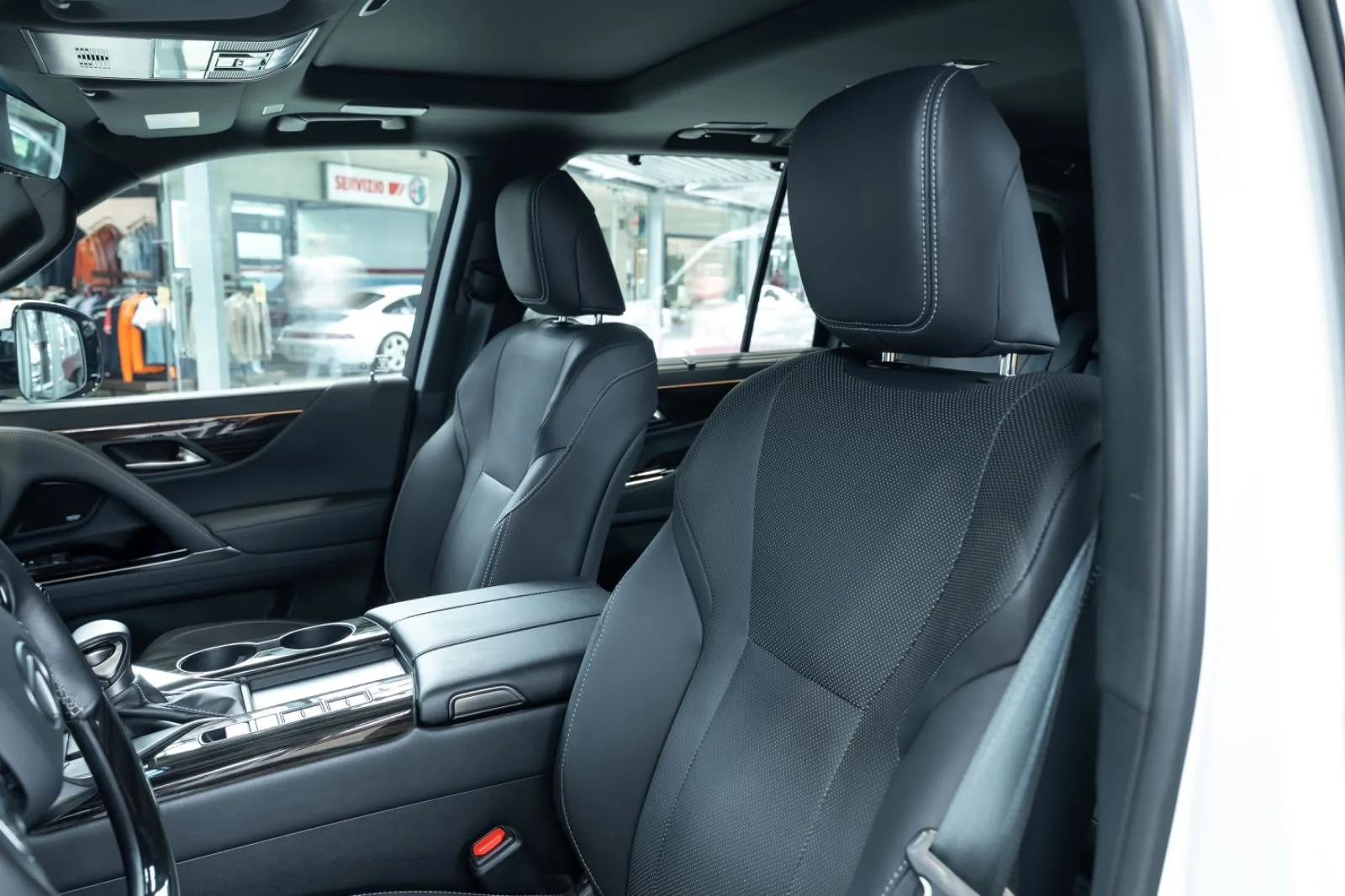 2022 Lexus LX 500 d, 10/30