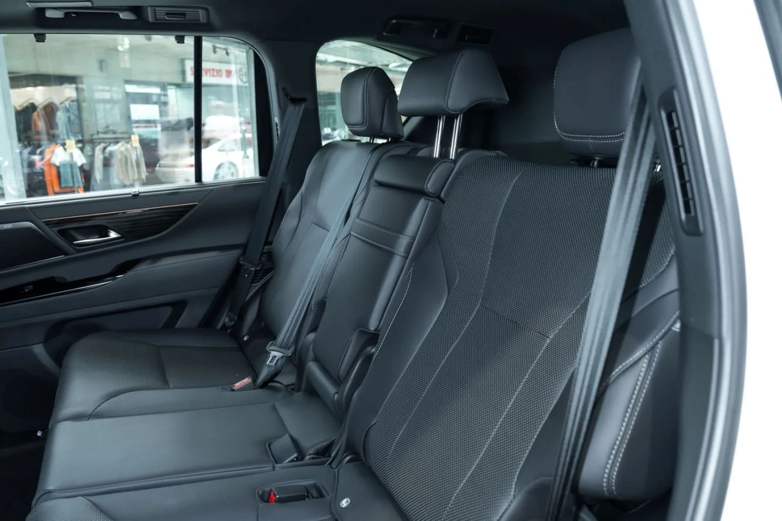 2022 Lexus LX 500 d, 11/30