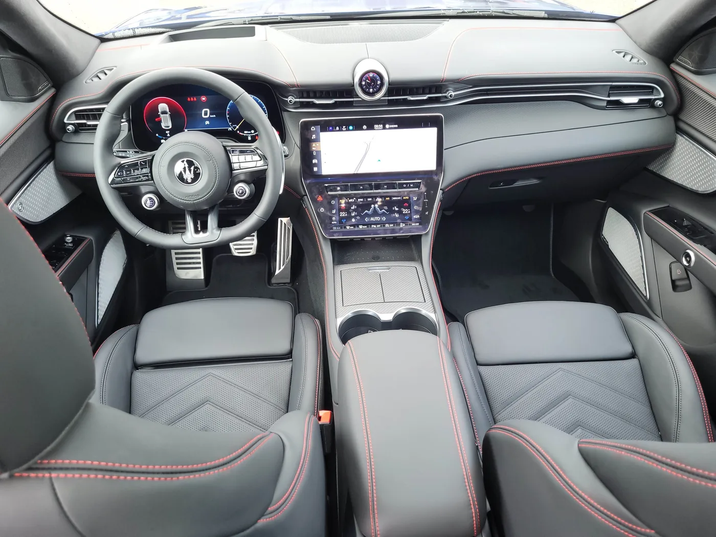 2022 Maserati Grecale Trofeo proposée par un concessionnaire spécialisé à Singen, Allemagne, photo 6 sur 14