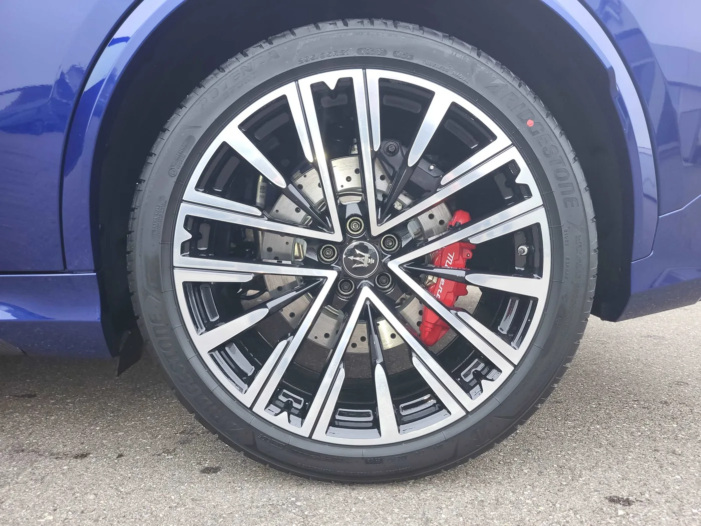 2022 Maserati Grecale Trofeo proposée par un concessionnaire spécialisé à Singen, Allemagne, photo 10 sur 14