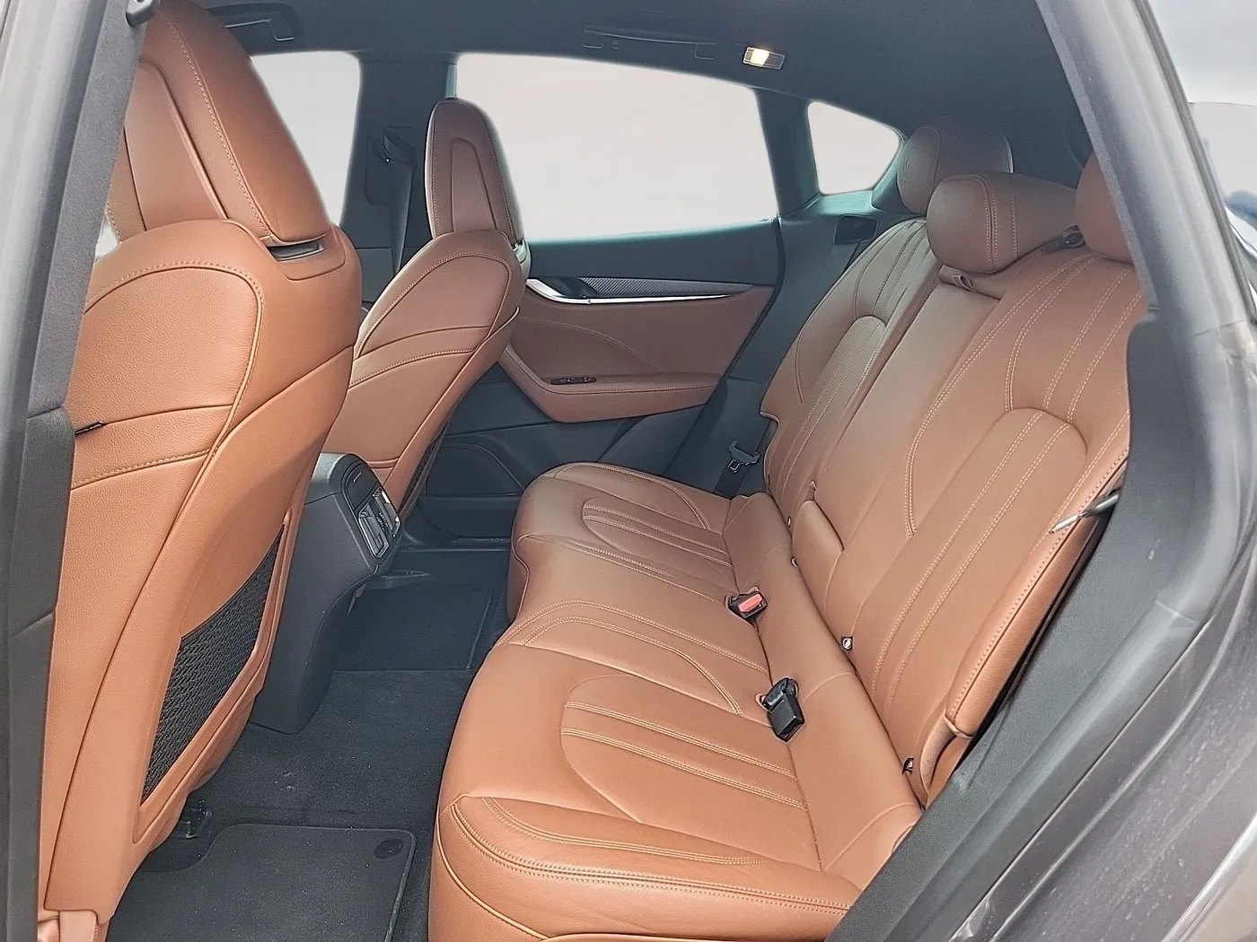 2022 Maserati Levante Modena proposée par un concessionnaire spécialisé à Singen, Allemagne, photo 11 sur 22