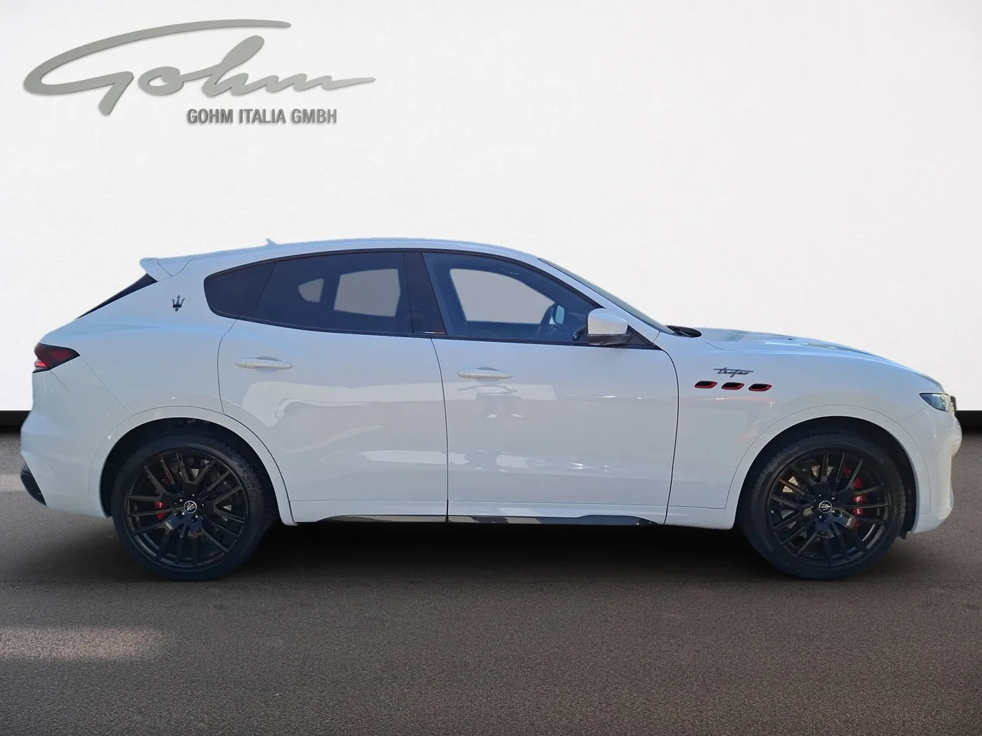 2022 Maserati Levante Trofeo proposée par un concessionnaire spécialisé à Singen, Allemagne, photo 13 sur 20