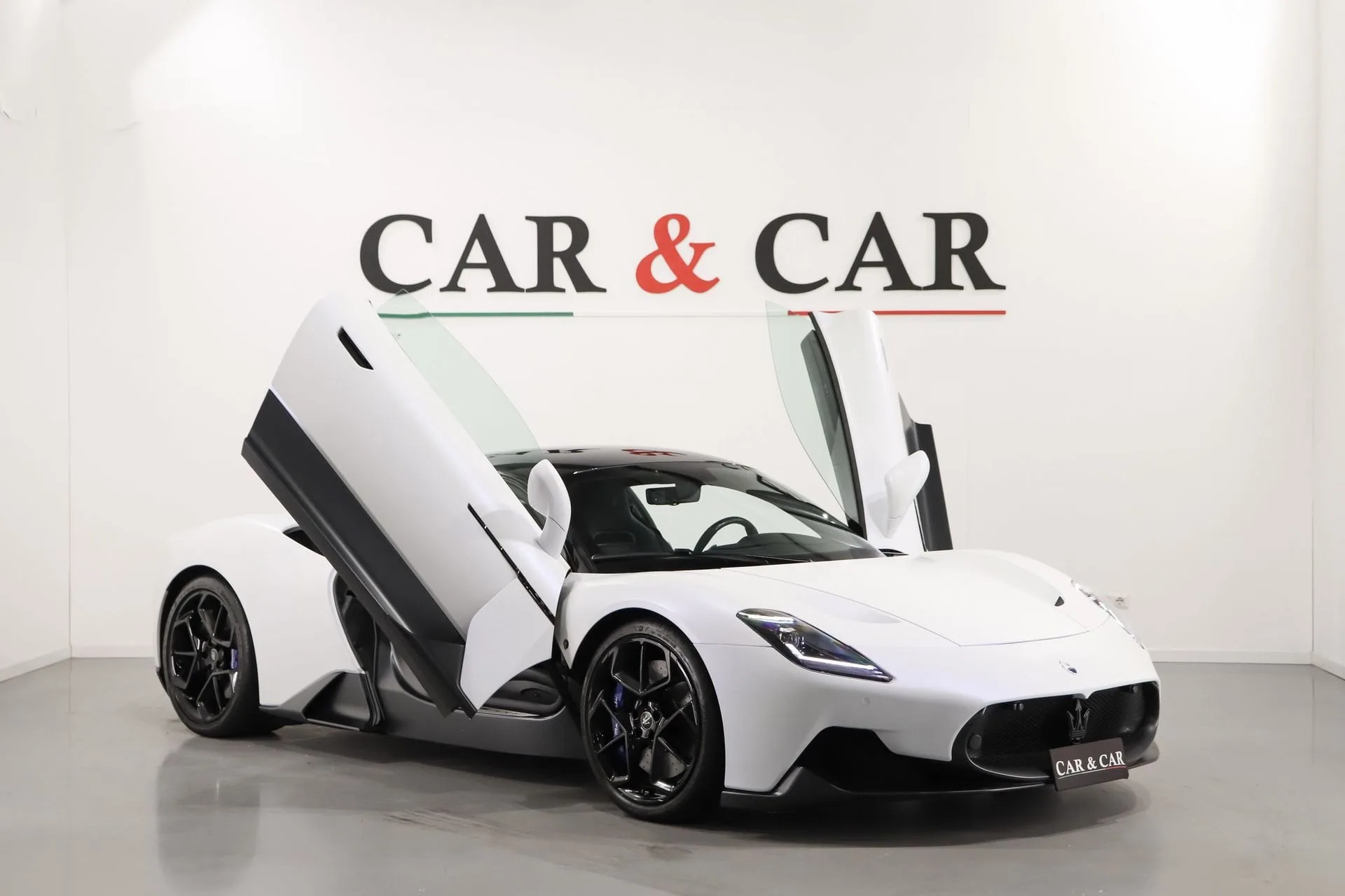 2022 Maserati MC20 angeboten von einem Supersportwagenhändler in Zibido San Giacomo, Italien, Hauptfoto