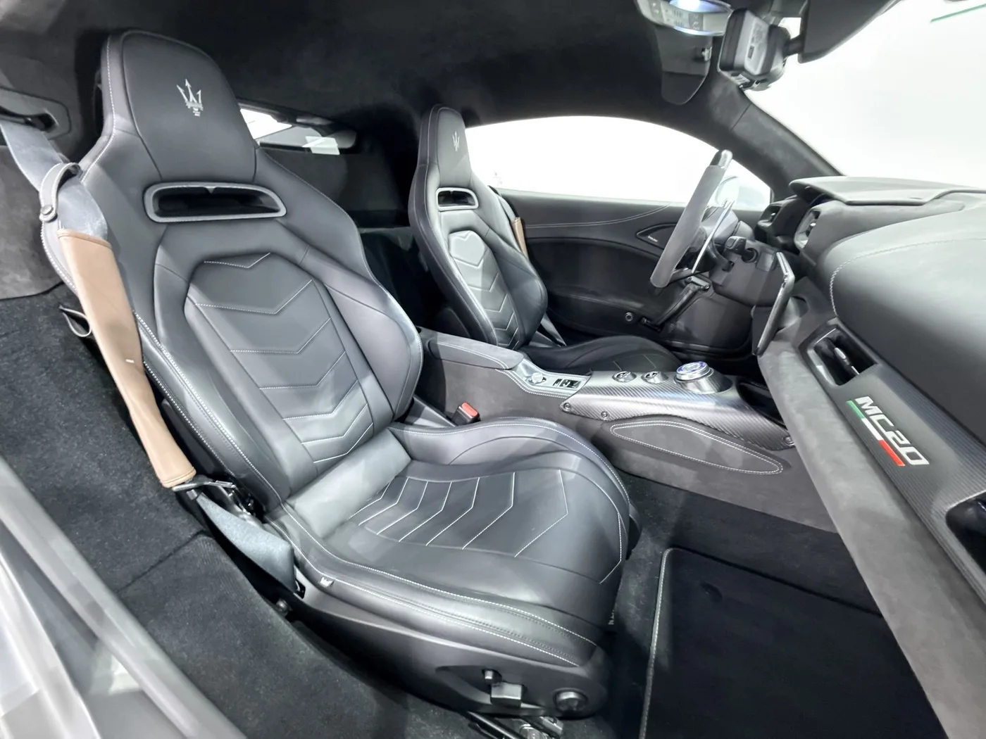 2022 Maserati MC20 angeboten von einem Supersportwagenhändler in Zibido San Giacomo, Italien, Foto 12 von 24