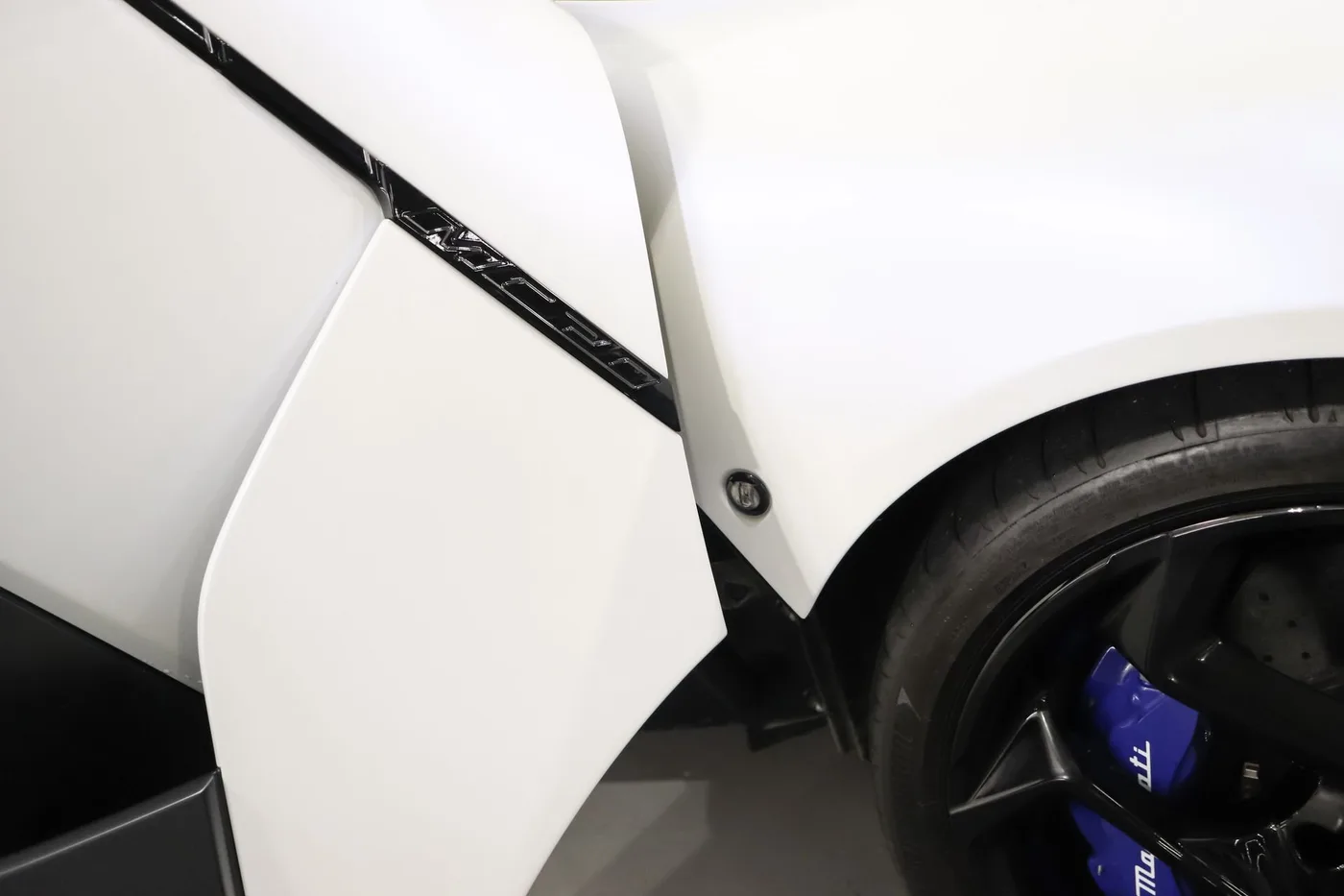 2022 Maserati MC20 angeboten von einem Supersportwagenhändler in Zibido San Giacomo, Italien, Foto 22 von 24