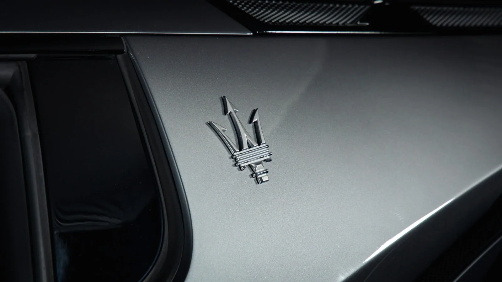 2022 Maserati MC20, 5/18
