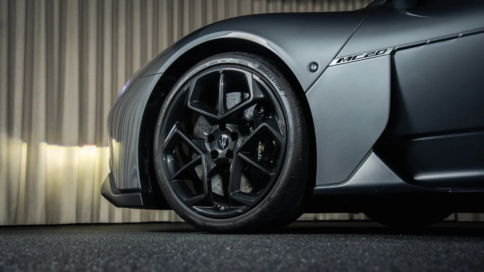 2022 Maserati MC20, 8/18