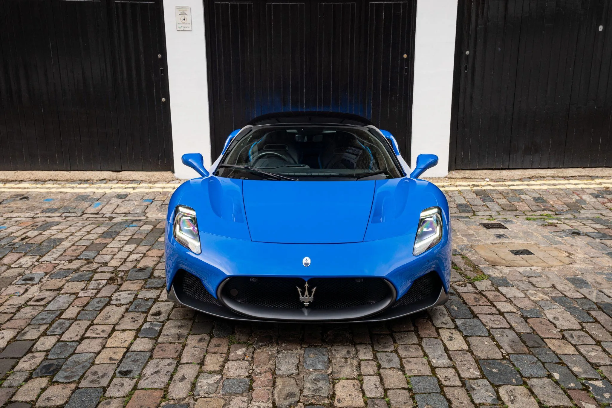 2022 Maserati MC20, 4/30